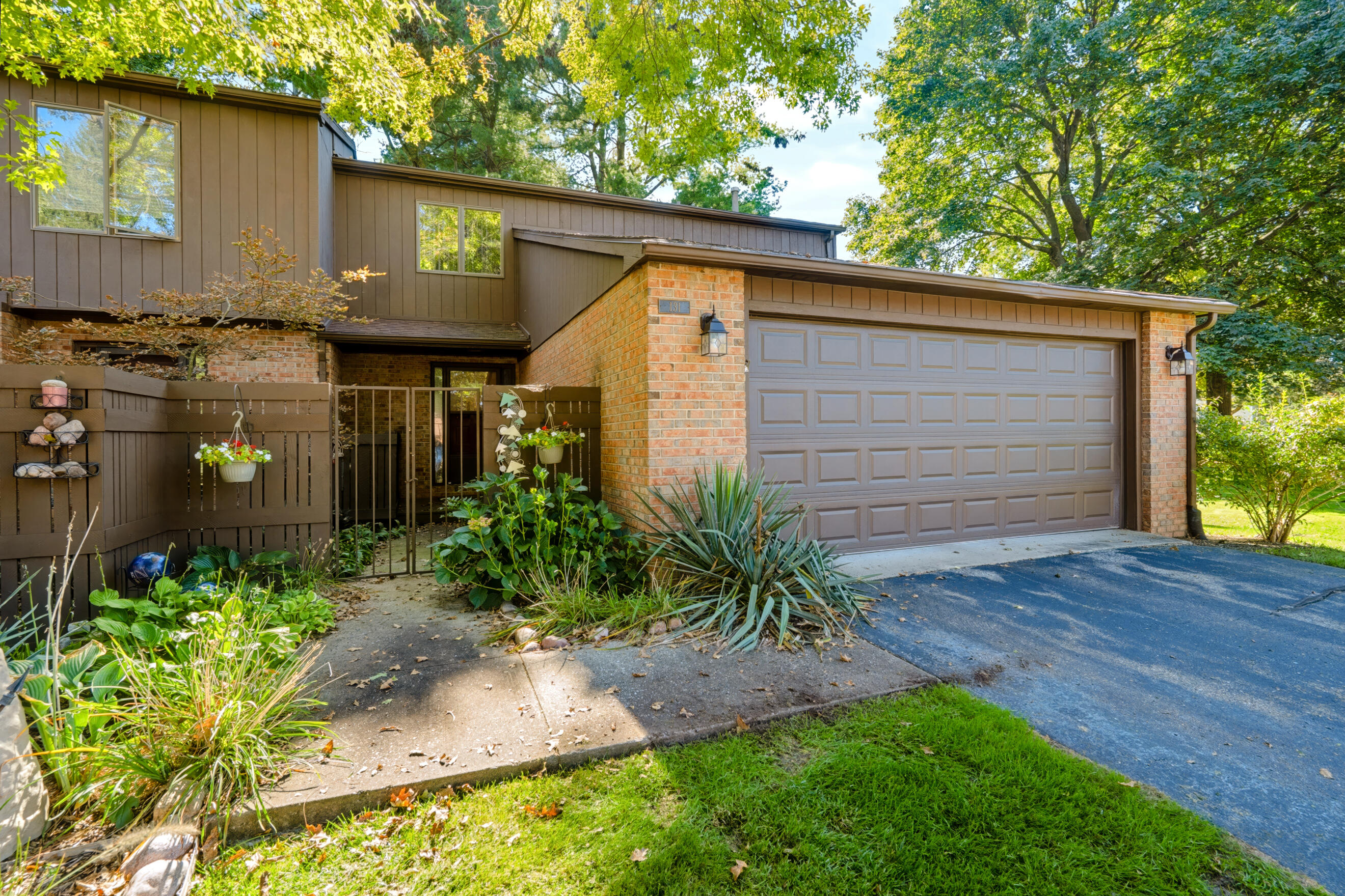 131 Pine Cove Circle Kalamazoo Michigan United States, for Sale, residential,  , Evenboer-Walton Realtors