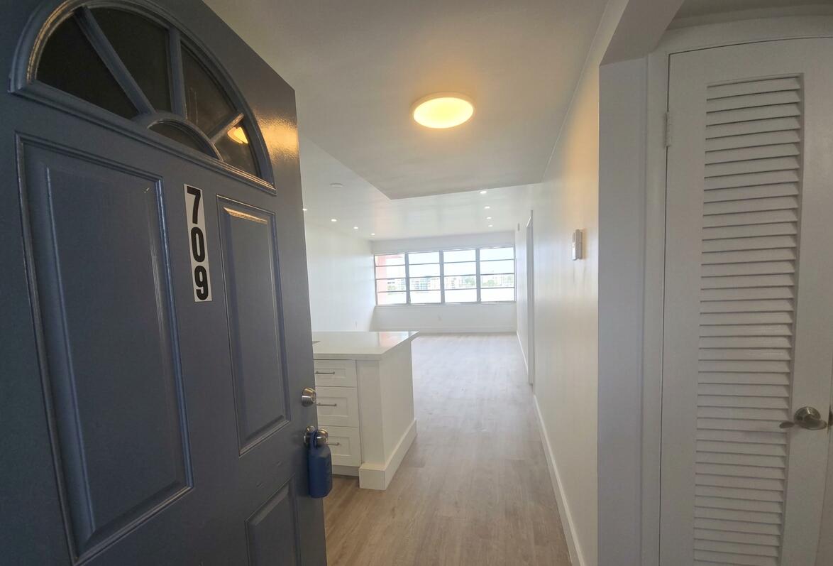 18555 NE 14TH Avenue APT 709 Miami Florida United States, for Sale, residential, Henry Smith, Incom Sample Office