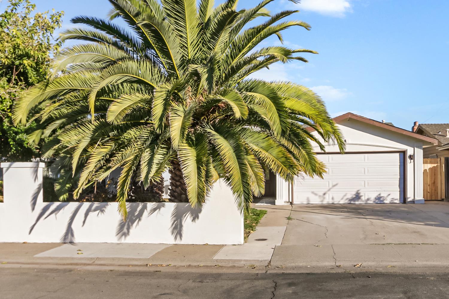 8169 Valley Green Drive Sacramento California United States, for Sale, residential, , Royalty Property Management & Realty