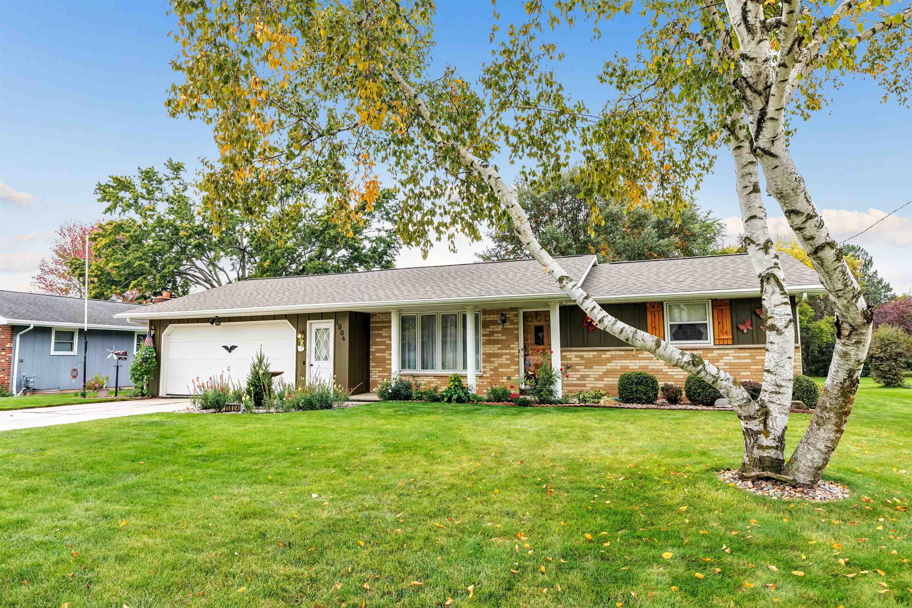 1804 KEEHAN Lane Green Bay Wisconsin United States, for Sale, residential,  , Fireside Realty LLC