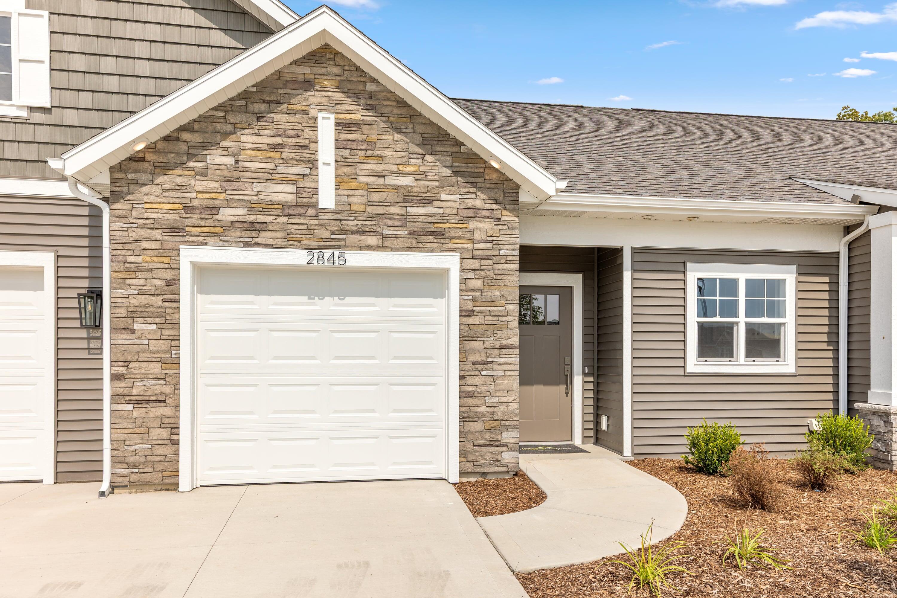 2845 W Cobblestone Court APT 19 Kentwood Michigan United States, for Sale, residential,  , RW Daniels Realty