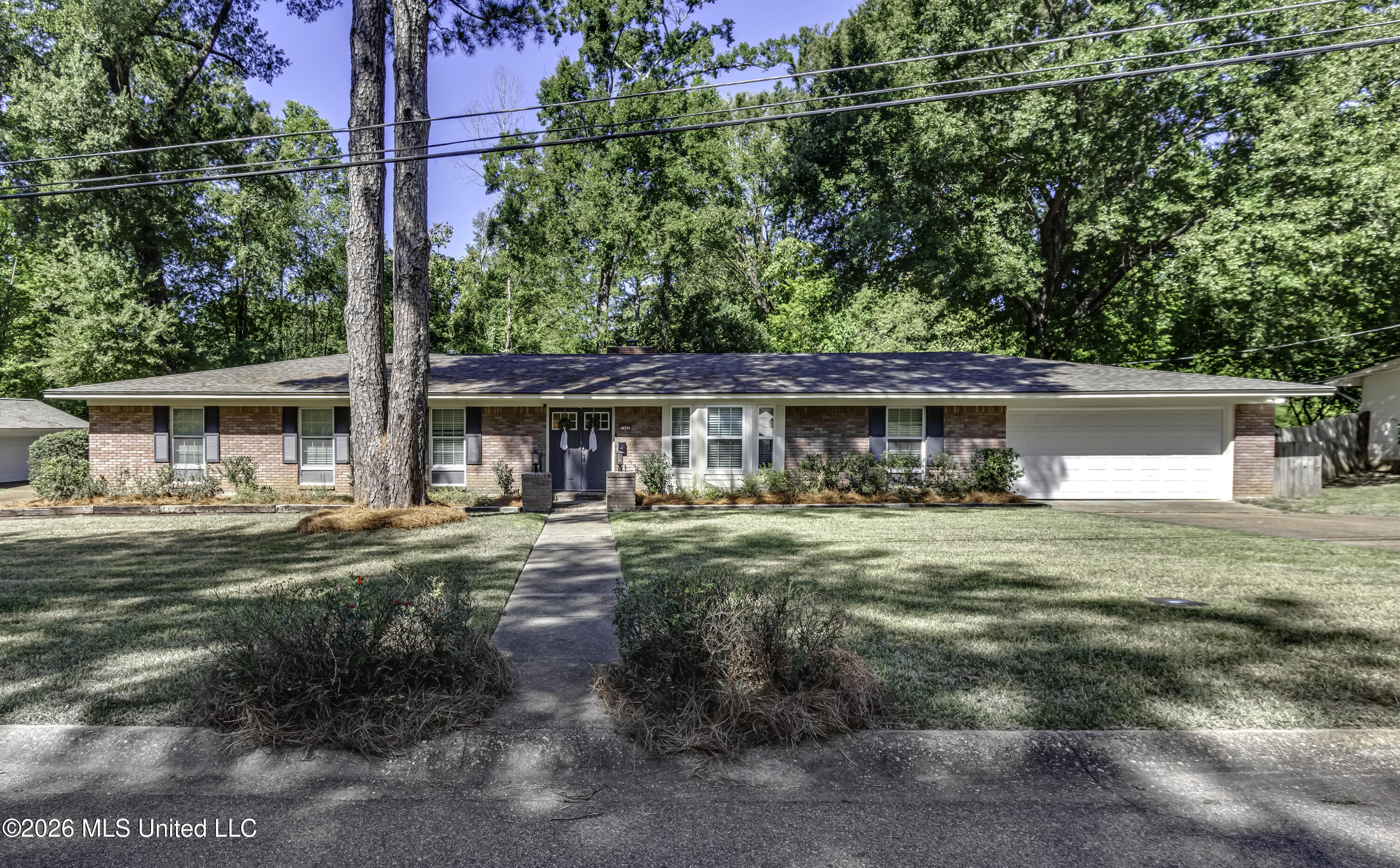 5365 Suffolk Drive Jackson Mississippi United States, for Sale, residential, Jessica McLaurin, Rezults Realty, LLC