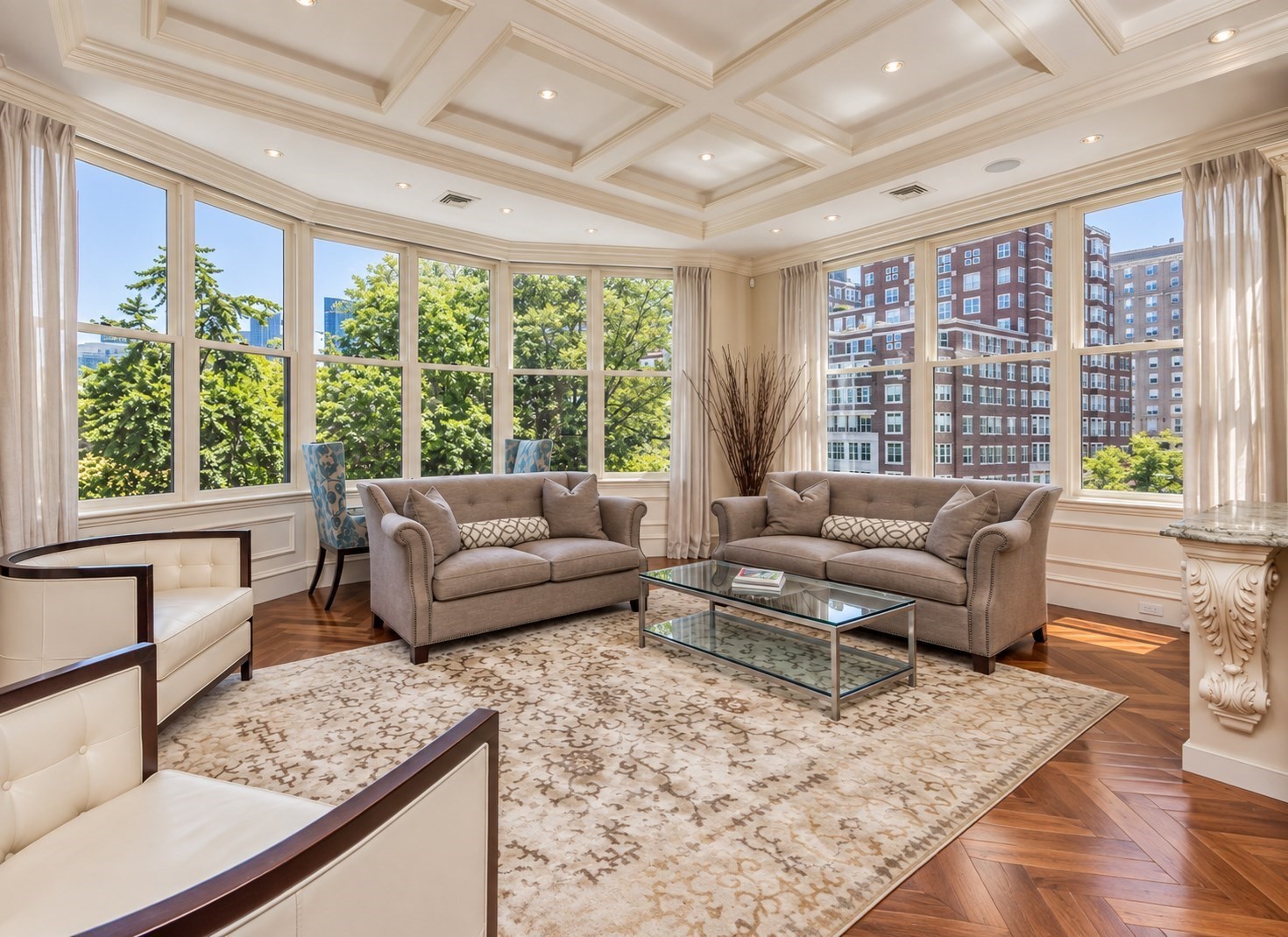 19 Arlington St.  UNIT 32 Boston Massachusetts United States, for Sale, residential,  , The Edwards Realty Team - Barrett Sotheby's International Realty