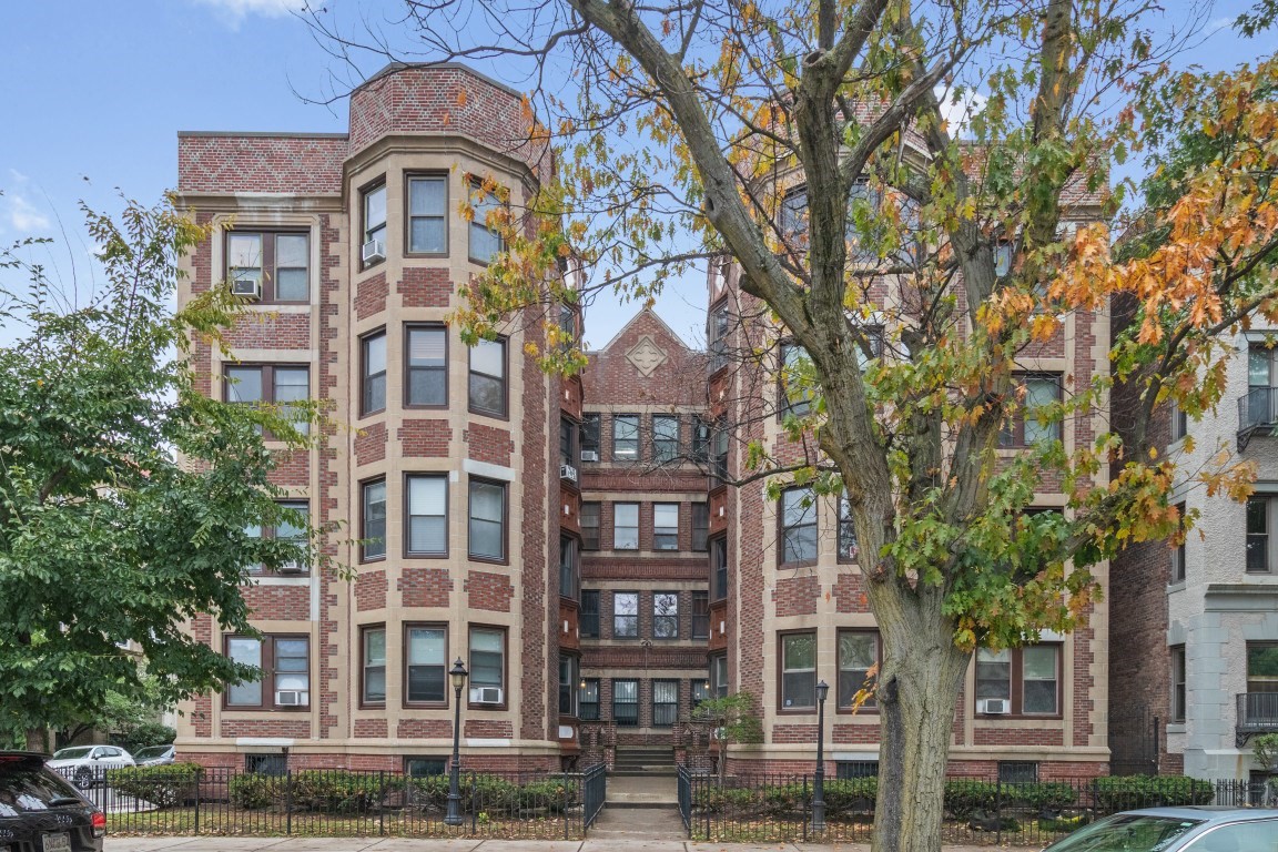 1267 Commonwealth Ave  UNIT 7 Boston Massachusetts United States, for Sale, residential,  , The Edwards Realty Team - Barrett Sotheby's International Realty