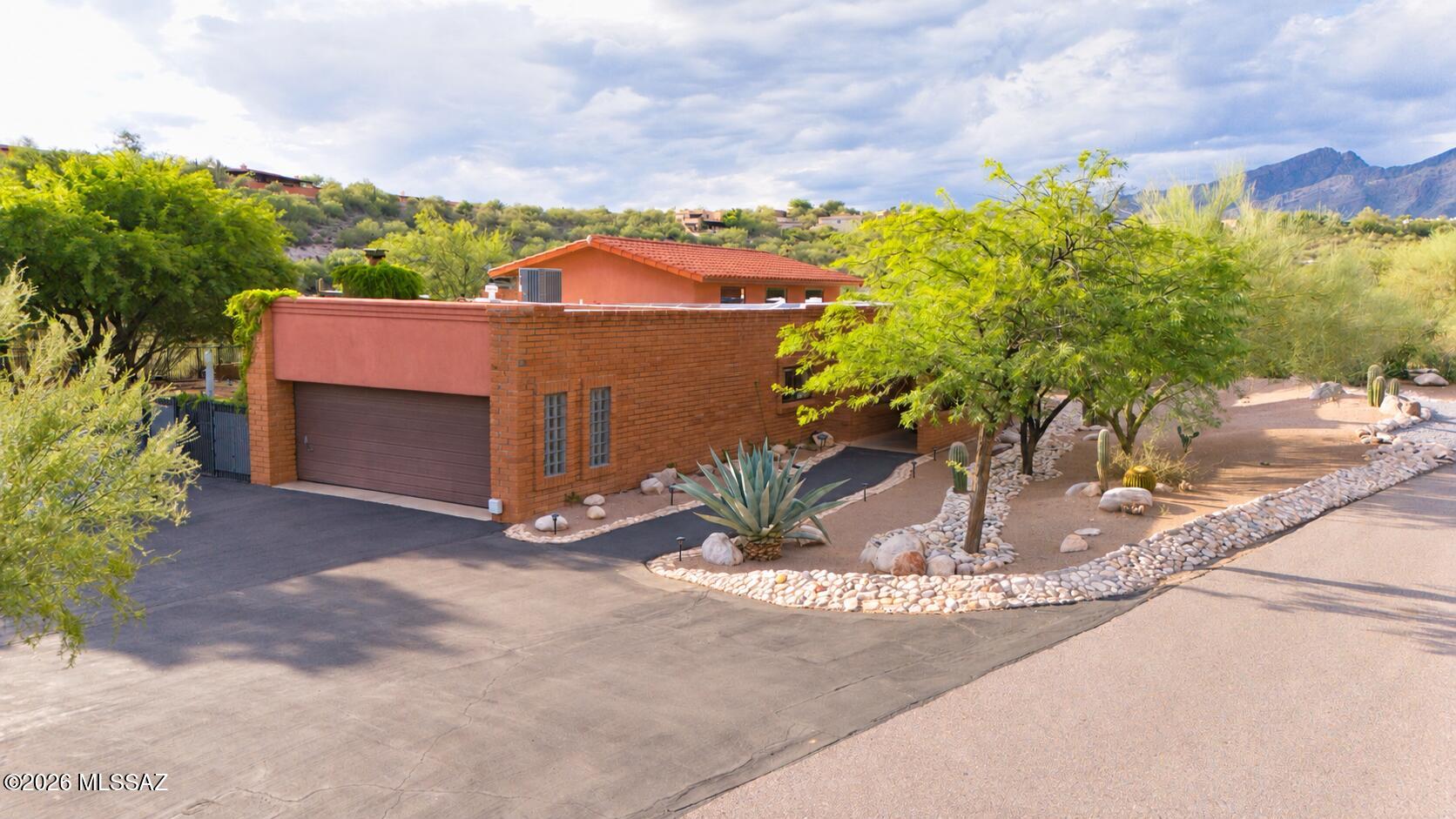 4201 N Calle Vista Ciudad Tucson Arizona United States, for Sale, residential, Aaron Lieberman, TIERRA ANTIGUA REALTY