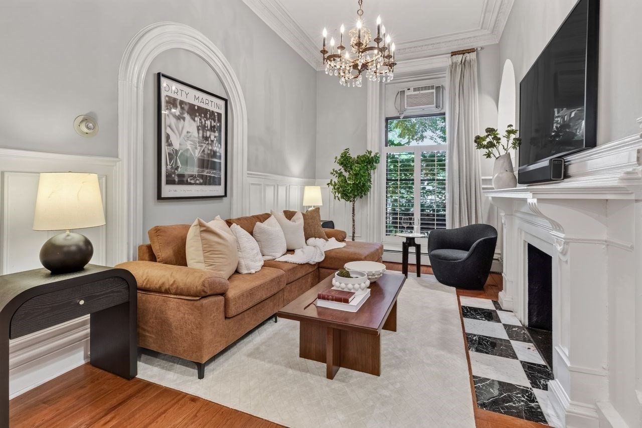 103 Beacon St  UNIT 1 Boston Massachusetts United States, for Sale, residential, Darcy Bento, South Boston  Realtor Bento Real Estate Group, Bento Real Estate Group, Inc.