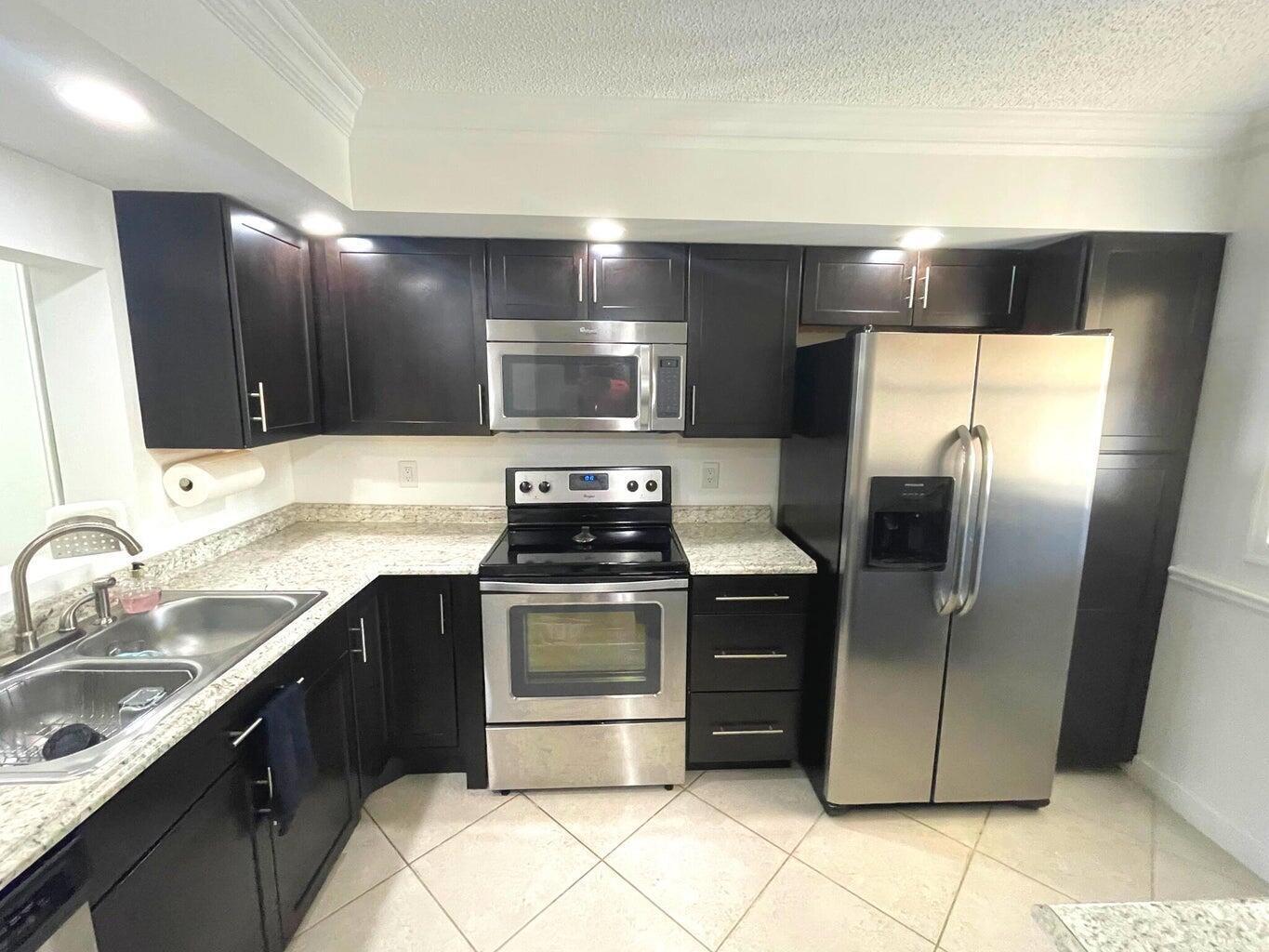 2805 SW 22ND Avenue APT 2070 Delray Beach Florida United States, for Rent, residential, Arlene   Toolsie  , Re/Max Direct