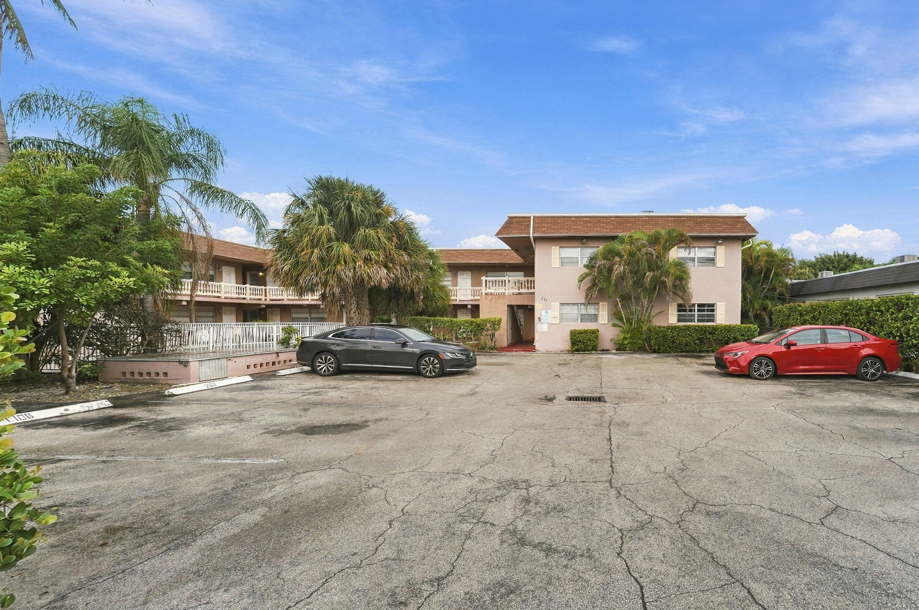 241 SE 9TH Avenue APT 101 Pompano Beach Florida United States, for Rent, residential, Natasha Zoric, LoKation Real Estate Brokerage*