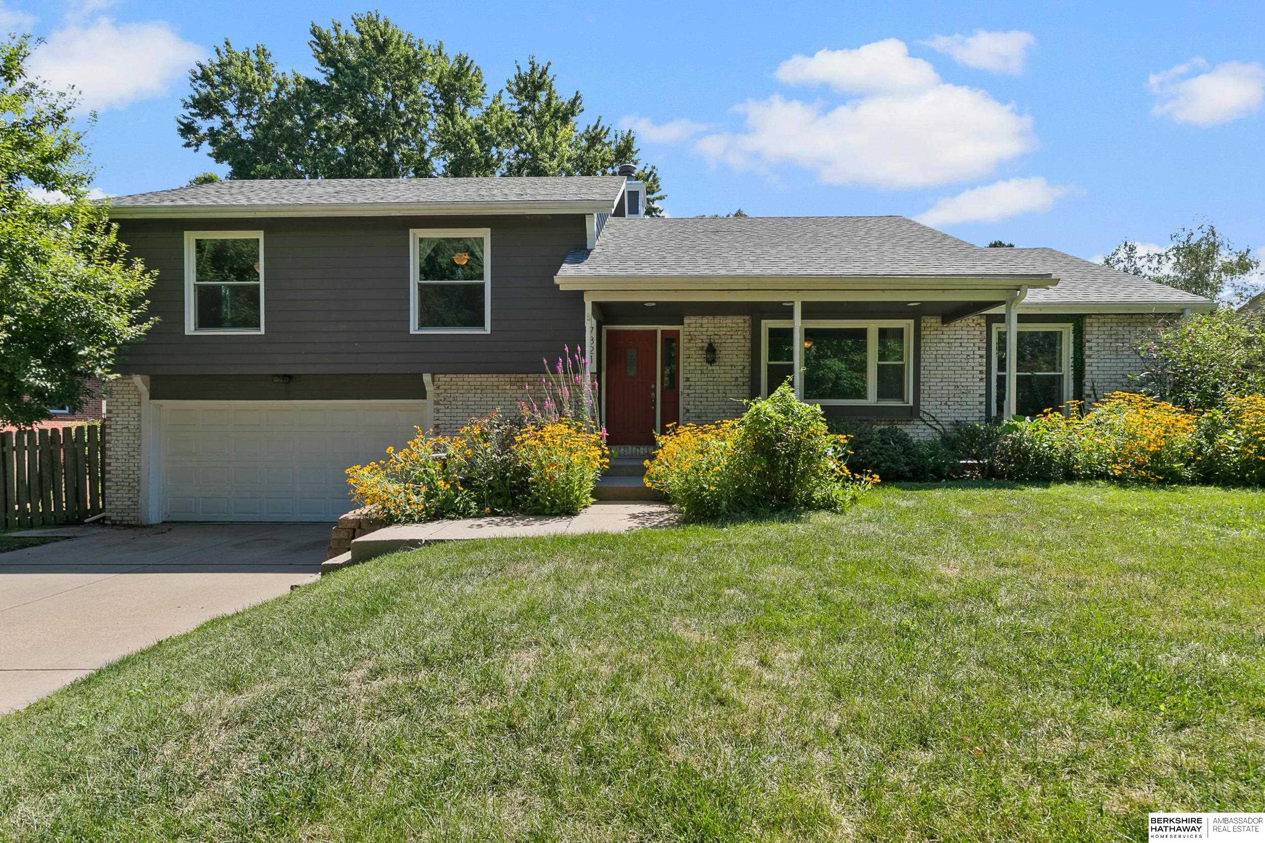 7821 Lake Street Lincoln Nebraska United States, for Sale, residential,  , Wolf Professional Realty PC