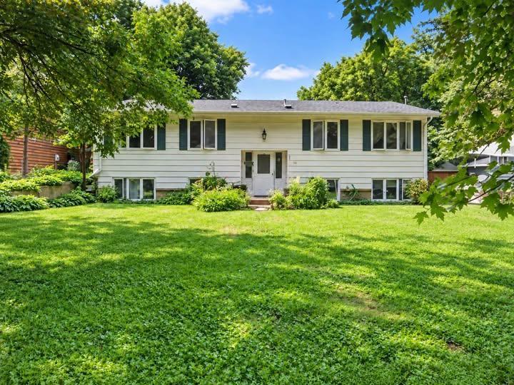 305-307 Reno Street Wayzata Minnesota United States, for Sale, residential, Kathy Sawicki, Coldwell Banker Realty