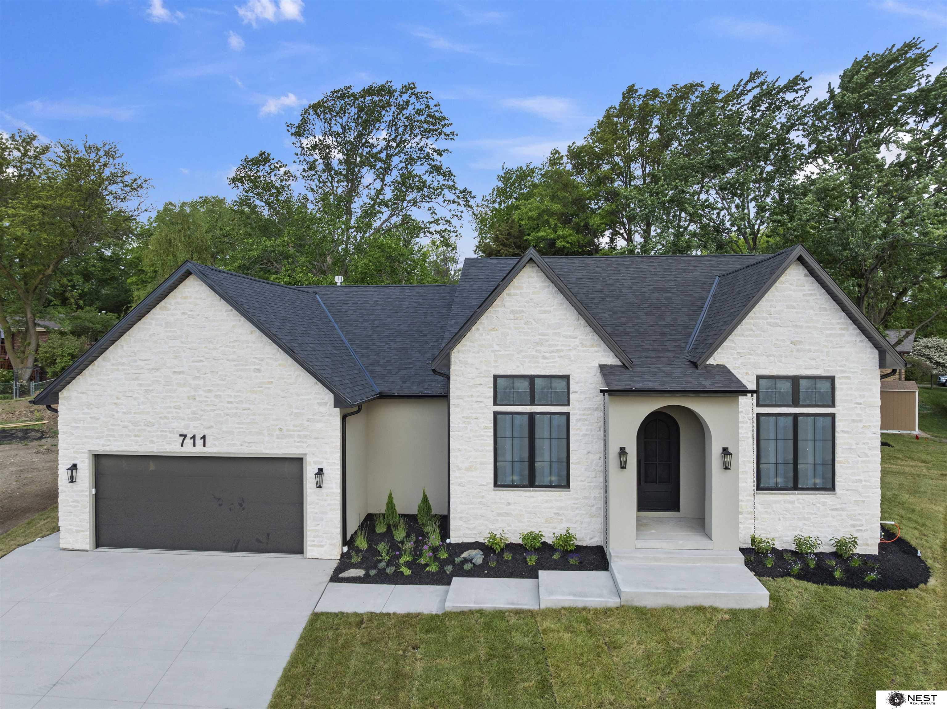 711 Yearling Court Lincoln Nebraska United States, for Sale, residential,  , Wolf Professional Realty PC
