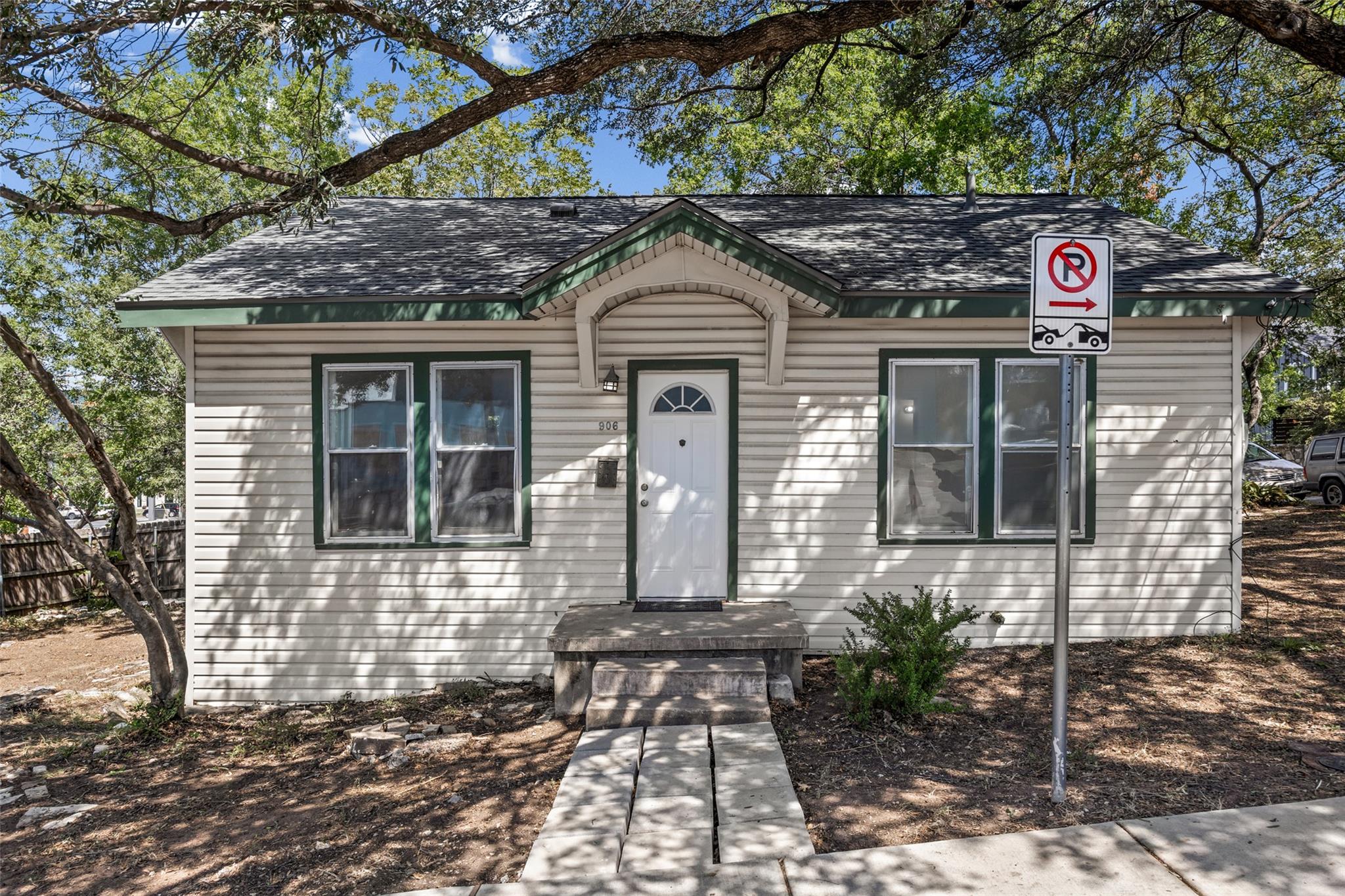906 31st ST Austin Texas United States, for Rent, residential, Jessica Dodge, All City Real Estate, Ltd. Co.