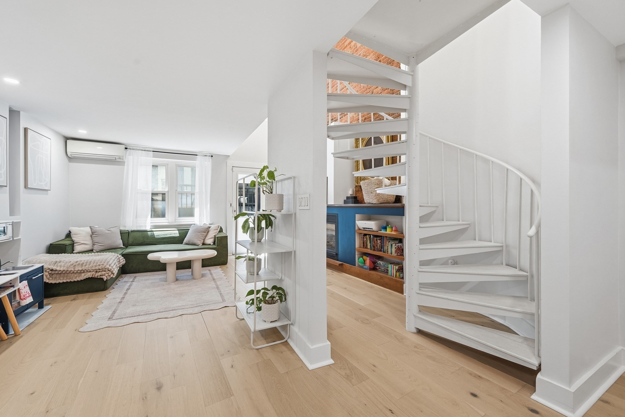 15 Cazenove St  UNIT 1 Boston Massachusetts United States, for Sale, residential, Darcy Bento, South Boston  Realtor Bento Real Estate Group, Bento Real Estate Group, Inc.