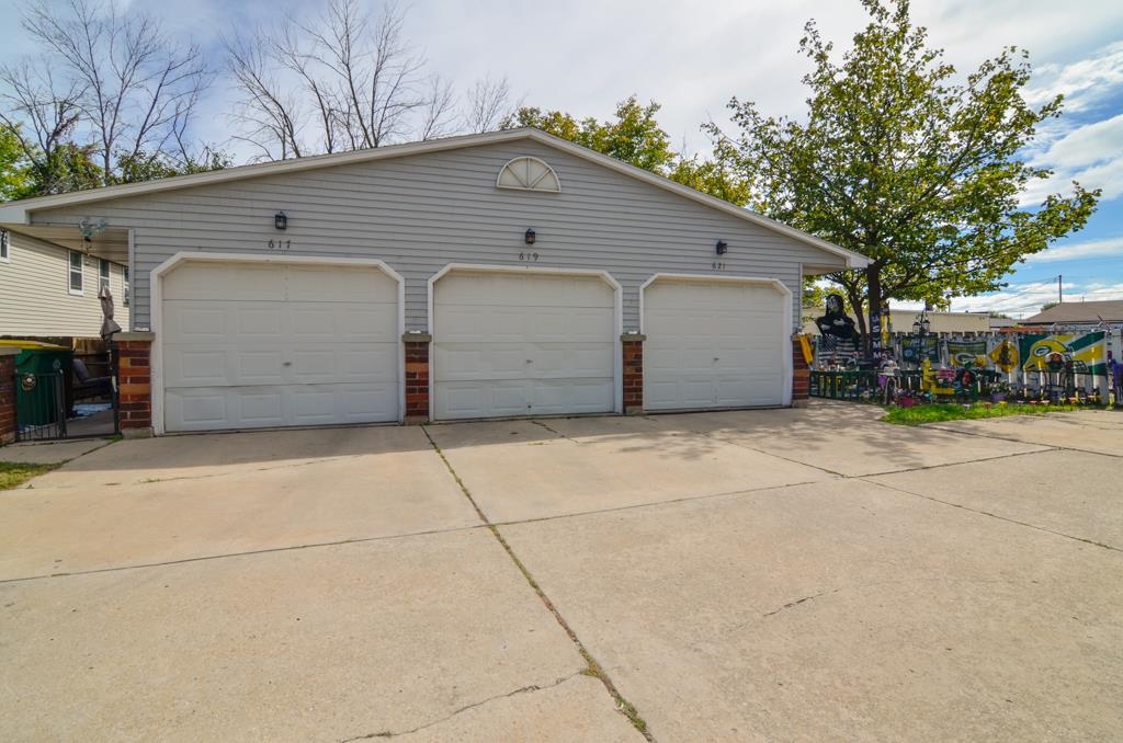 617 VICTORIA Court Green Bay Wisconsin United States, for Sale, residential,  , Fireside Realty LLC
