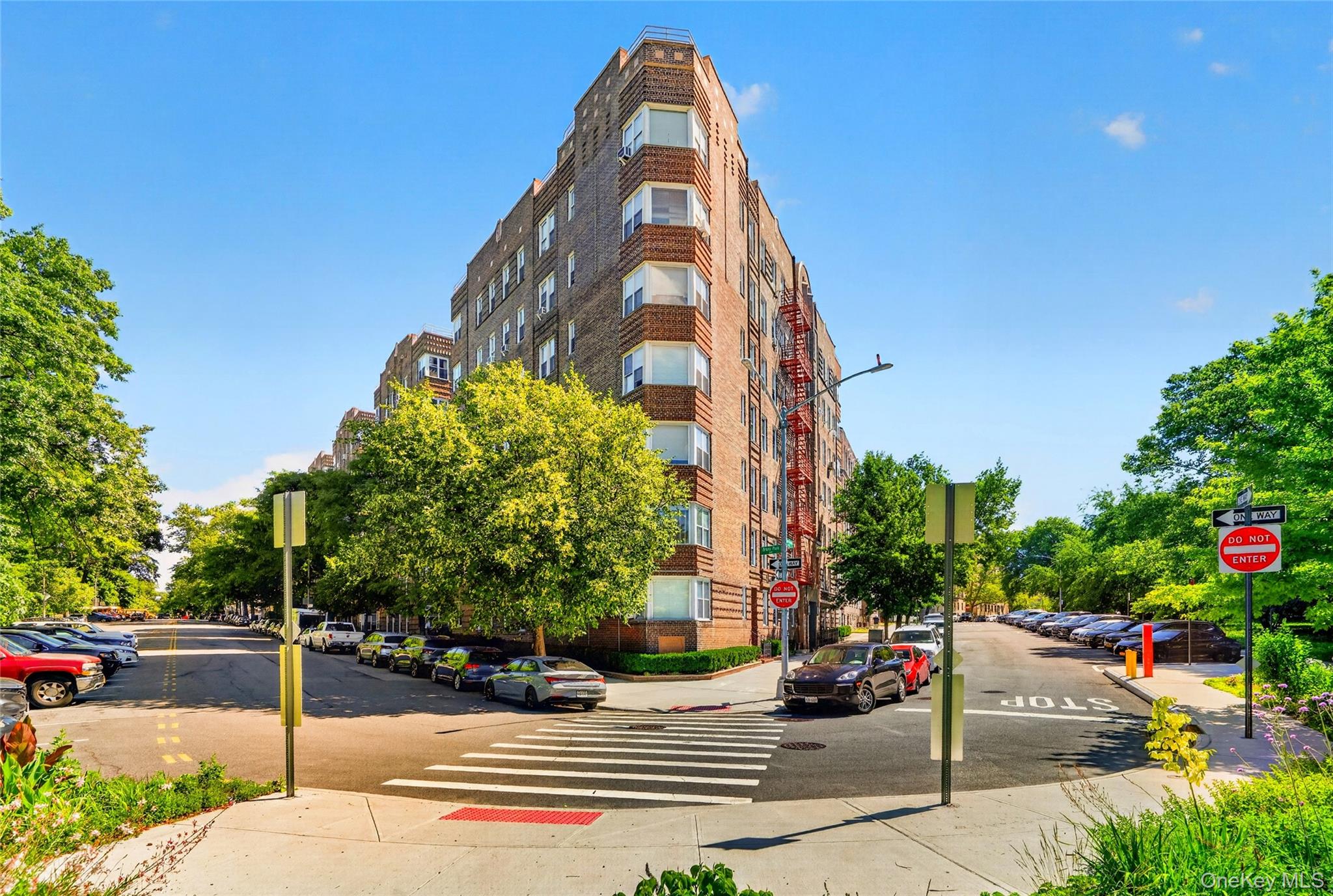 601 Pelham Parkway APT 315 Bronx New York United States, for Sale, residential, Anthony Omoruan, Keller Williams Realty, NYC Grp