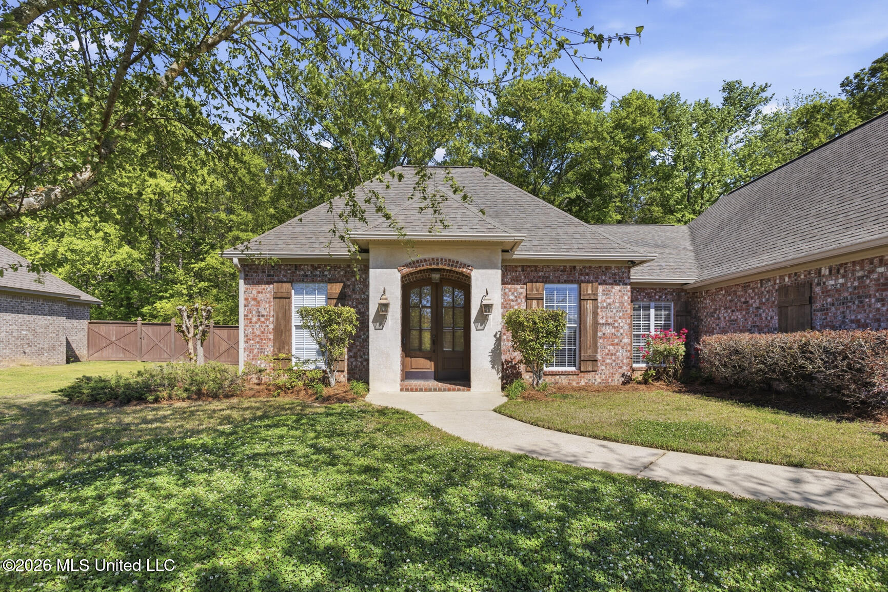202 Belle Oak Drive Brandon Mississippi United States, for Sale, residential, Jessica McLaurin, Rezults Realty, LLC