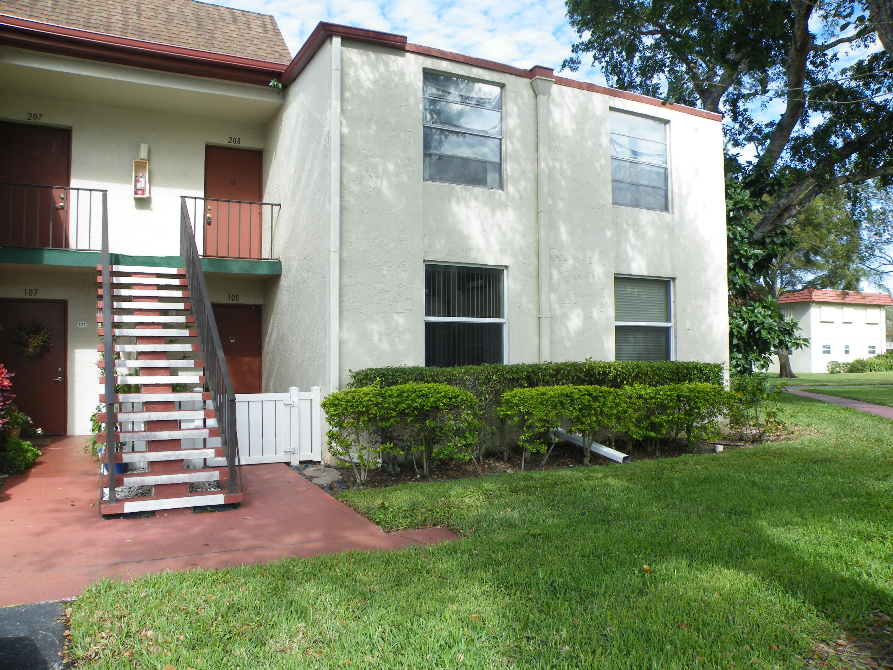 15 Willowbrook Lane APT 108 Delray Beach Florida United States, for Rent, residential, Arlene   Toolsie  , Re/Max Direct