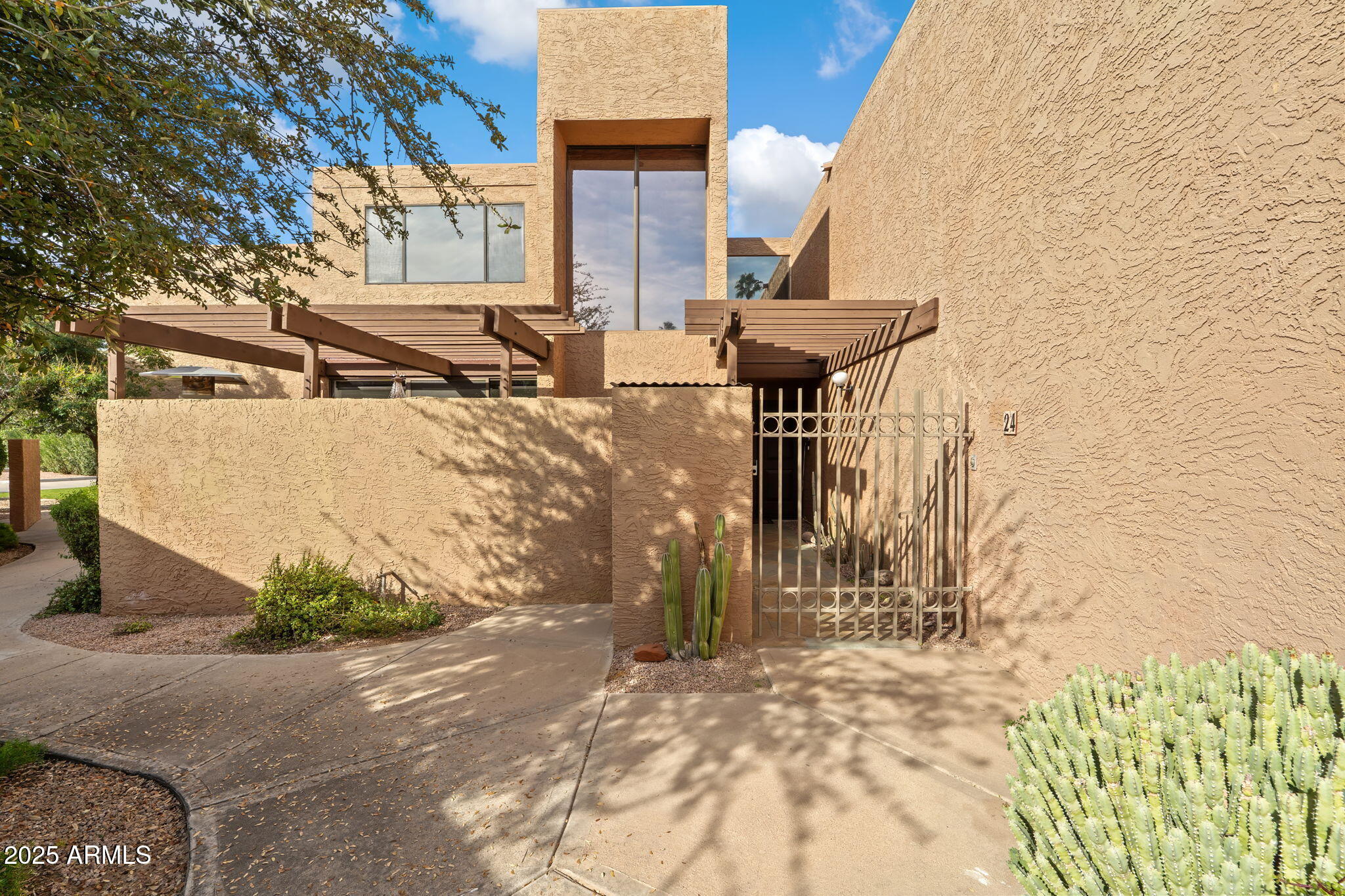 7401 N SCOTTSDALE Road APT 24 Paradise Valley Arizona United States, for Sale, residential, Dee  Nowell, Compass