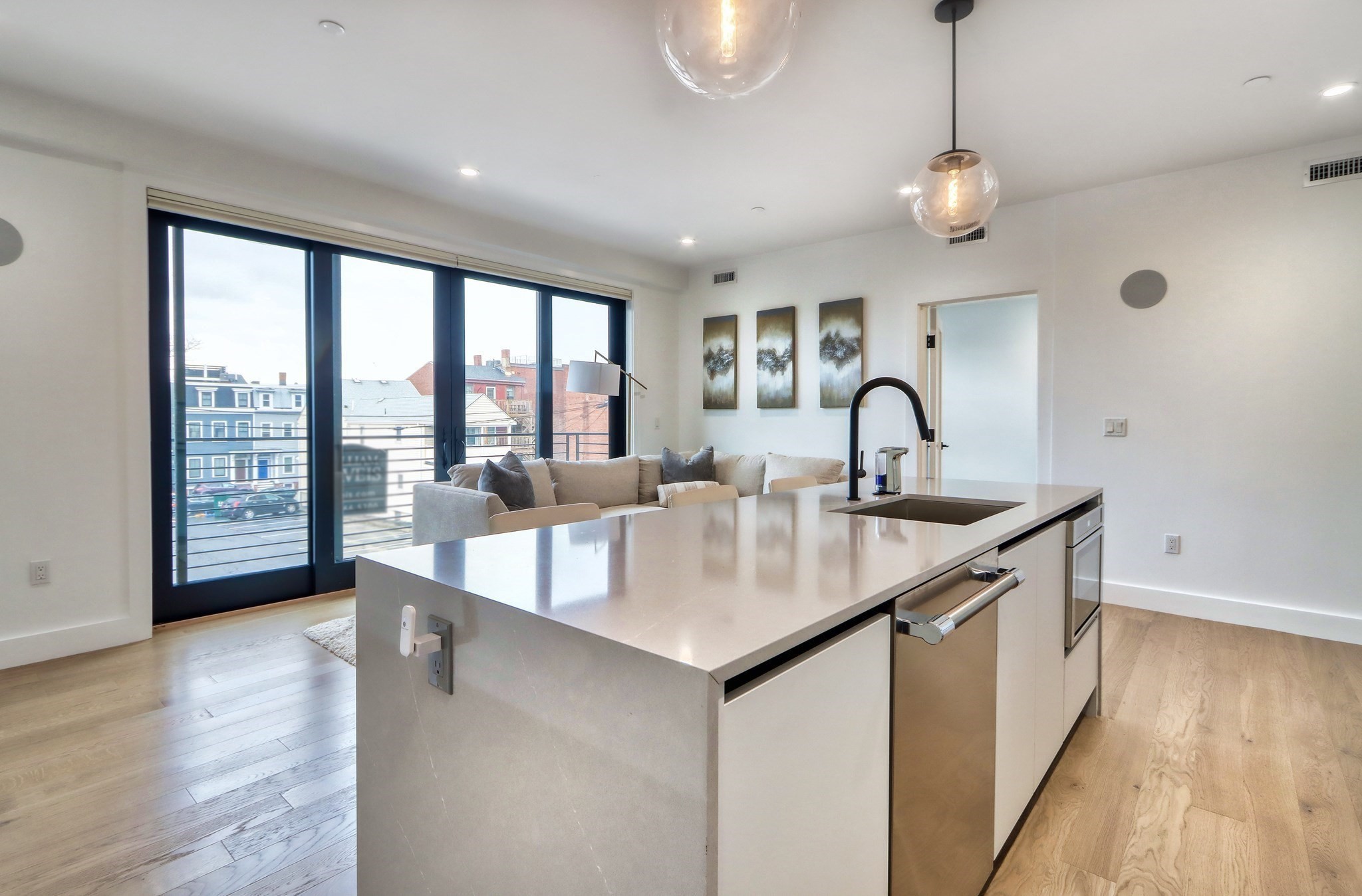 472 West Broadway  UNIT 204 Boston Massachusetts United States, for Sale, residential, Darcy Bento, South Boston  Realtor Bento Real Estate Group, Bento Real Estate Group, Inc.