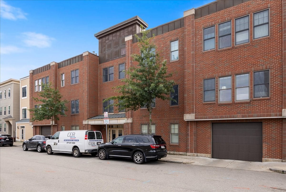 653-659 E 2nd St  UNIT 205 Boston Massachusetts United States, for Sale, residential, Darcy Bento, South Boston  Realtor Bento Real Estate Group, Bento Real Estate Group, Inc.