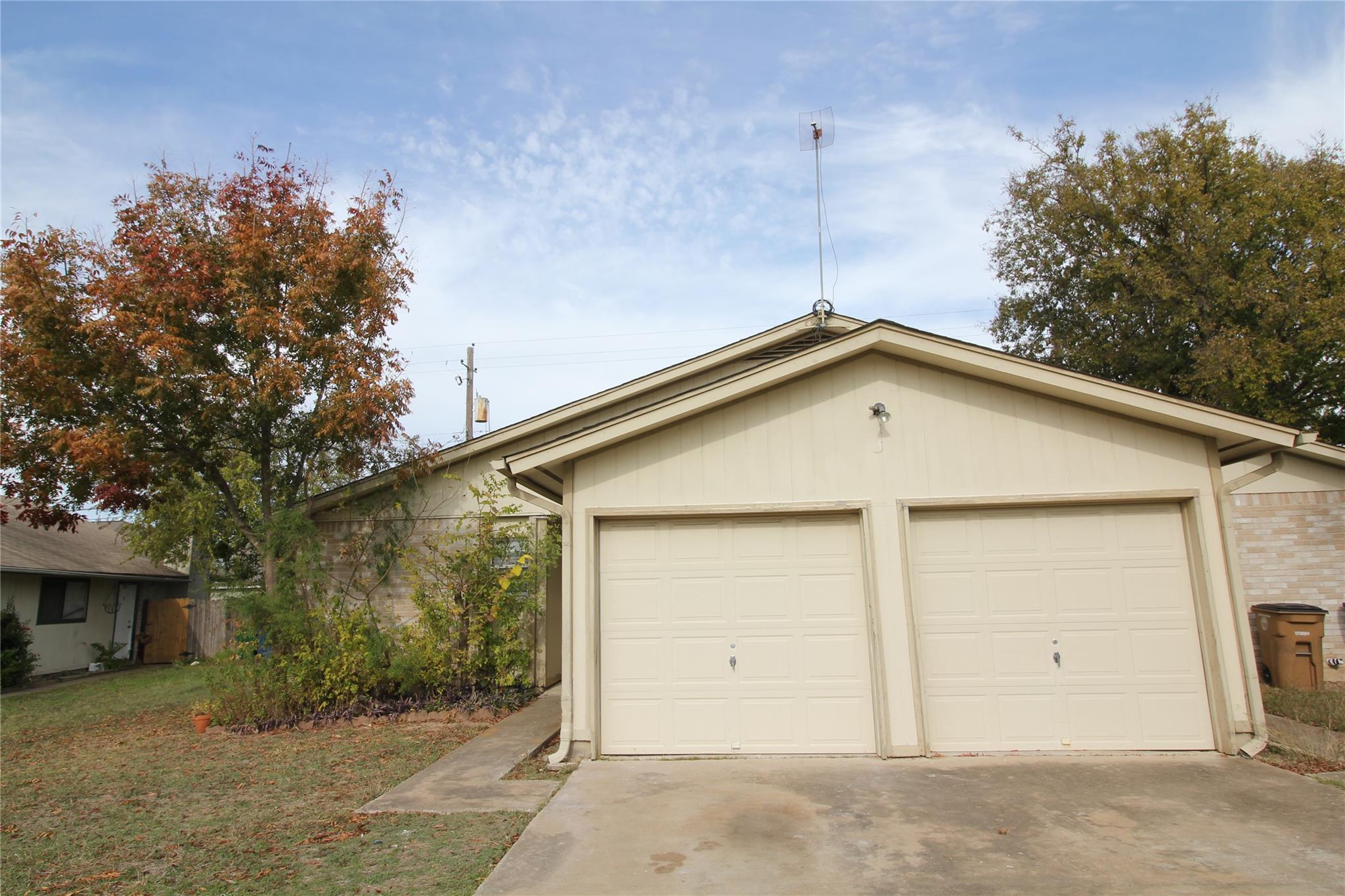 12818 Copper Cliff Ave Austin Texas United States, for Sale, residential, Rita Vera, Central Metro Realty LLC