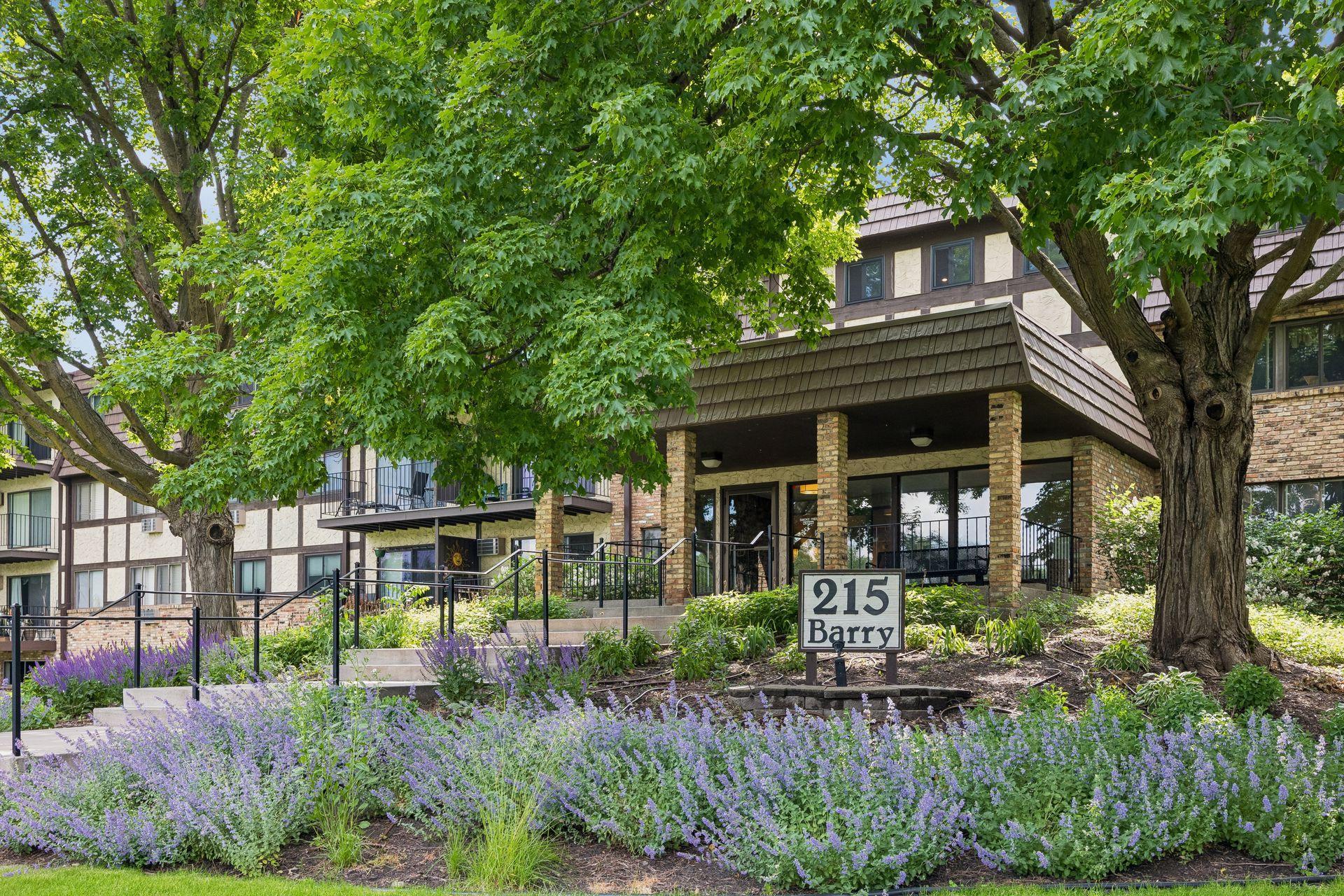 215 Barry Avenue APT 217 Wayzata Minnesota United States, for Sale, residential, Kathy Sawicki, Coldwell Banker Realty