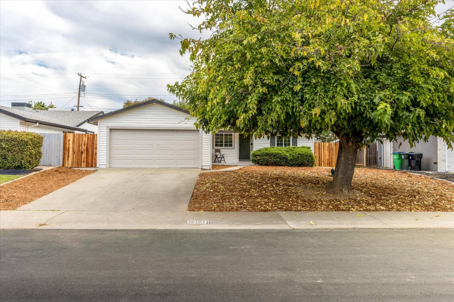 10104 Crawford Way Sacramento California United States, for Sale, residential, , Royalty Property Management & Realty