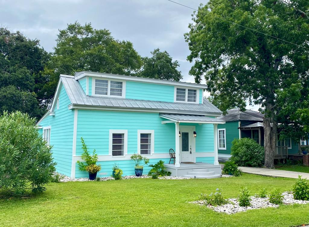 110 14th St Apalachicola Florida United States, for Sale, residential, Deb Robertson, The Naumann Group Real Estate, Inc.