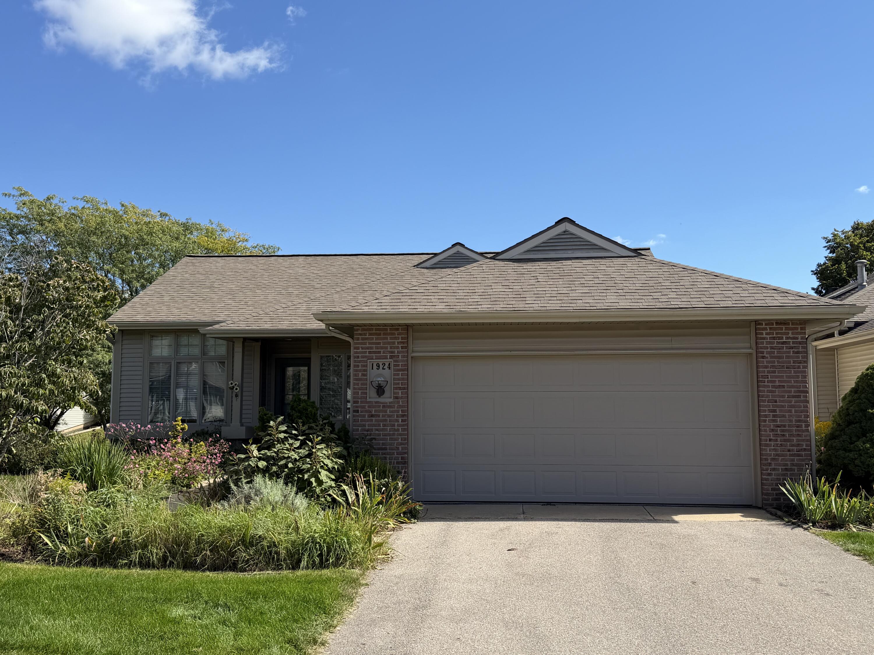 1924 Hidden Oak Court Kentwood Michigan United States, for Sale, residential,  , RW Daniels Realty