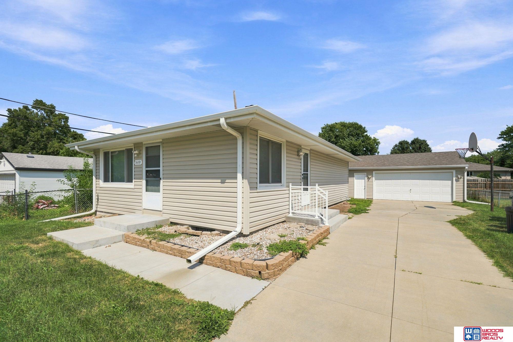 1610 SW 8th Street Lincoln Nebraska United States, for Sale, residential,  , Wolf Professional Realty PC