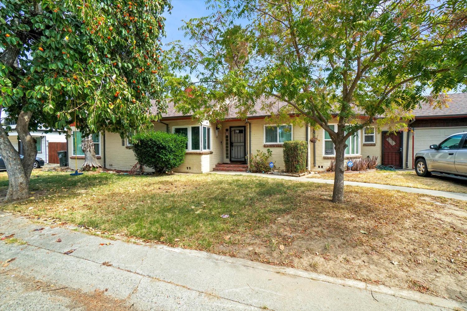 3216 Palmer Street Sacramento California United States, for Sale, residential, , Royalty Property Management & Realty
