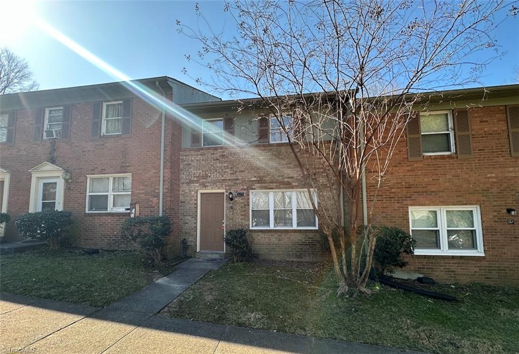 3915 Overland Heights  APT C Greensboro North Carolina United States, for Rent, residential,  , The Headley Group Realty