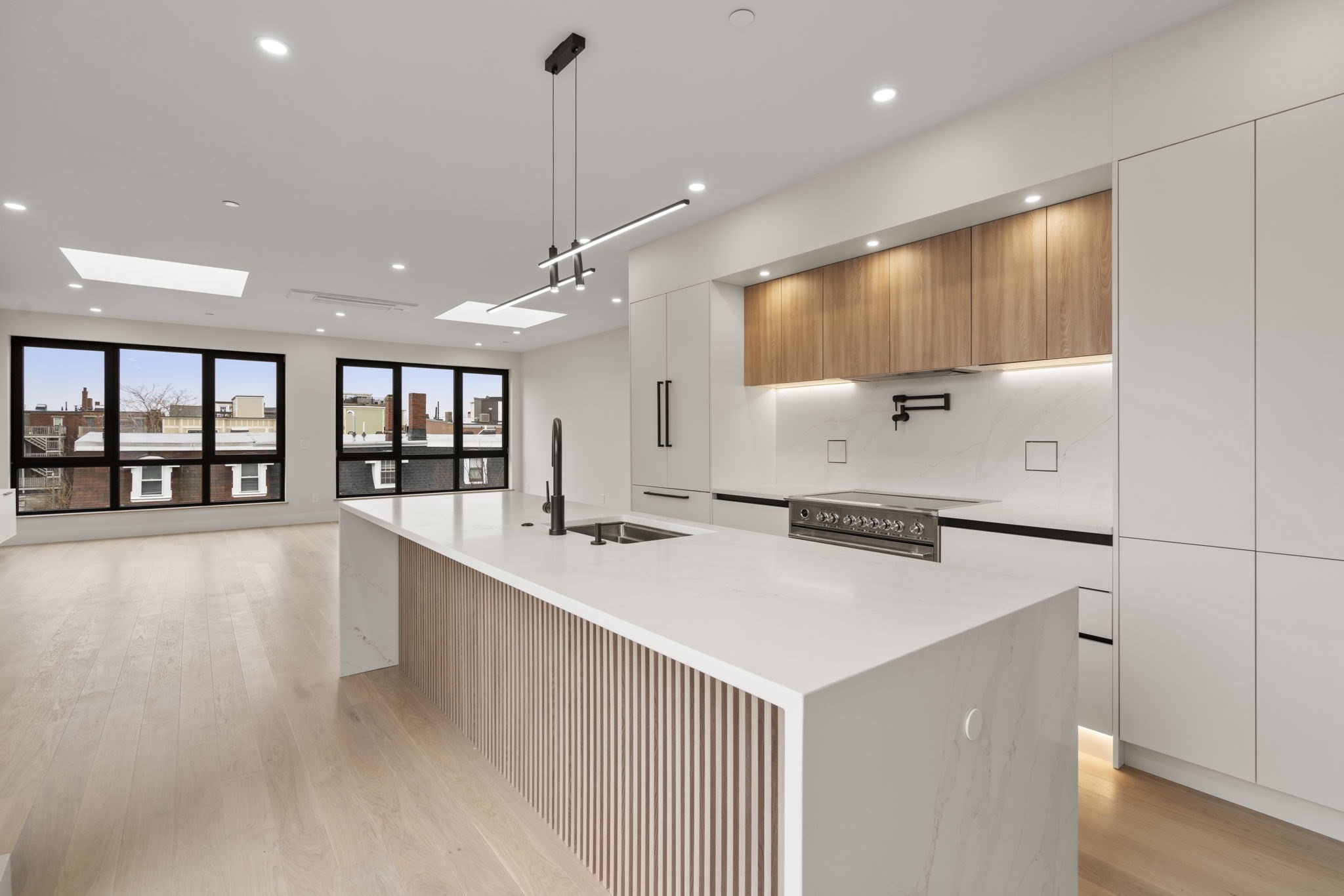 152 W Third  UNIT 2 Boston Massachusetts United States, for Rent, residential,  , The Edwards Realty Team - Barrett Sotheby's International Realty
