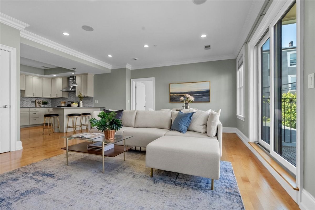37 P Street  UNIT 3 Boston Massachusetts United States, for Sale, residential, Darcy Bento, South Boston  Realtor Bento Real Estate Group, Bento Real Estate Group, Inc.