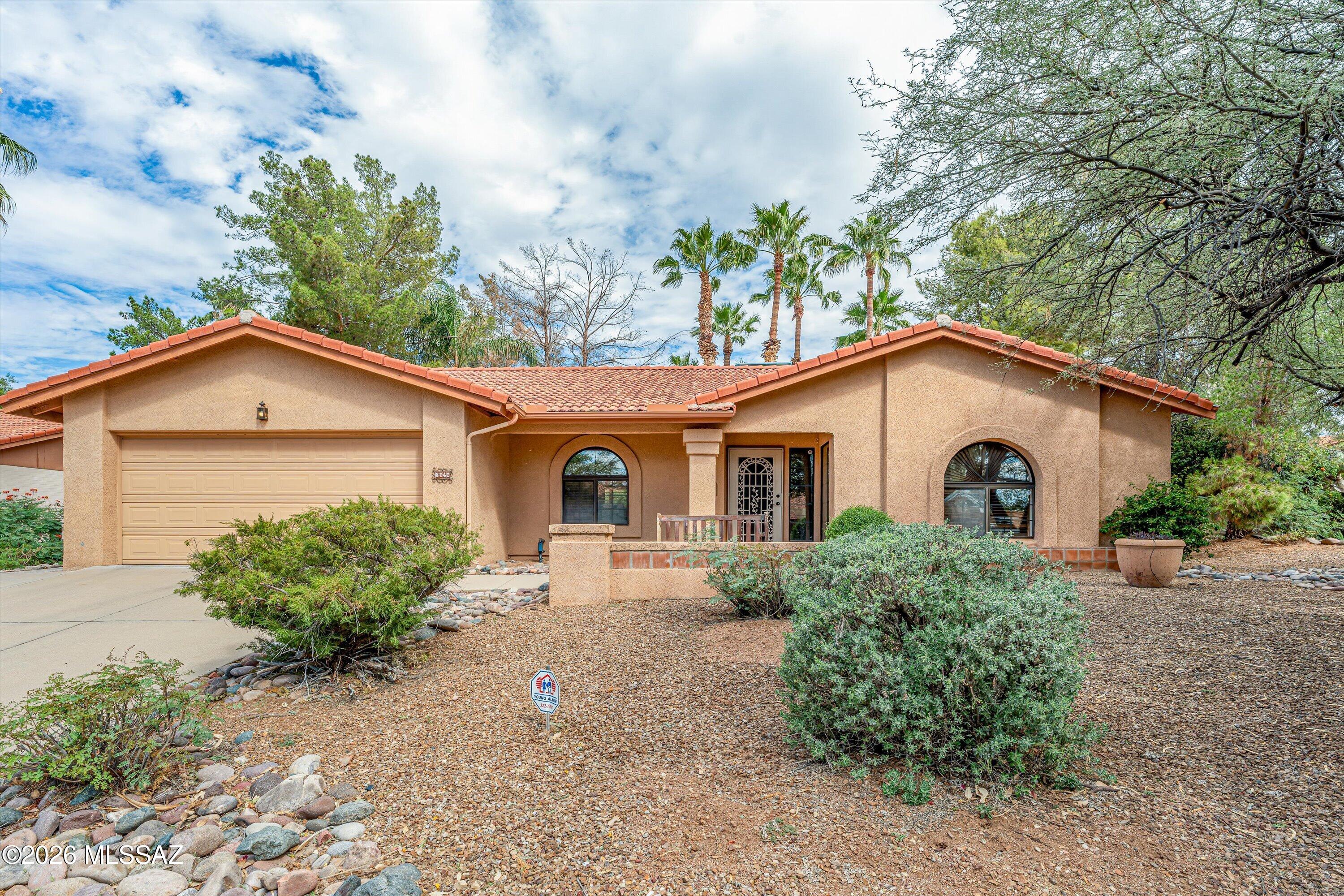 5747 N Via Umbrosa Tucson Arizona United States, for Sale, residential, Aaron Lieberman, TIERRA ANTIGUA REALTY