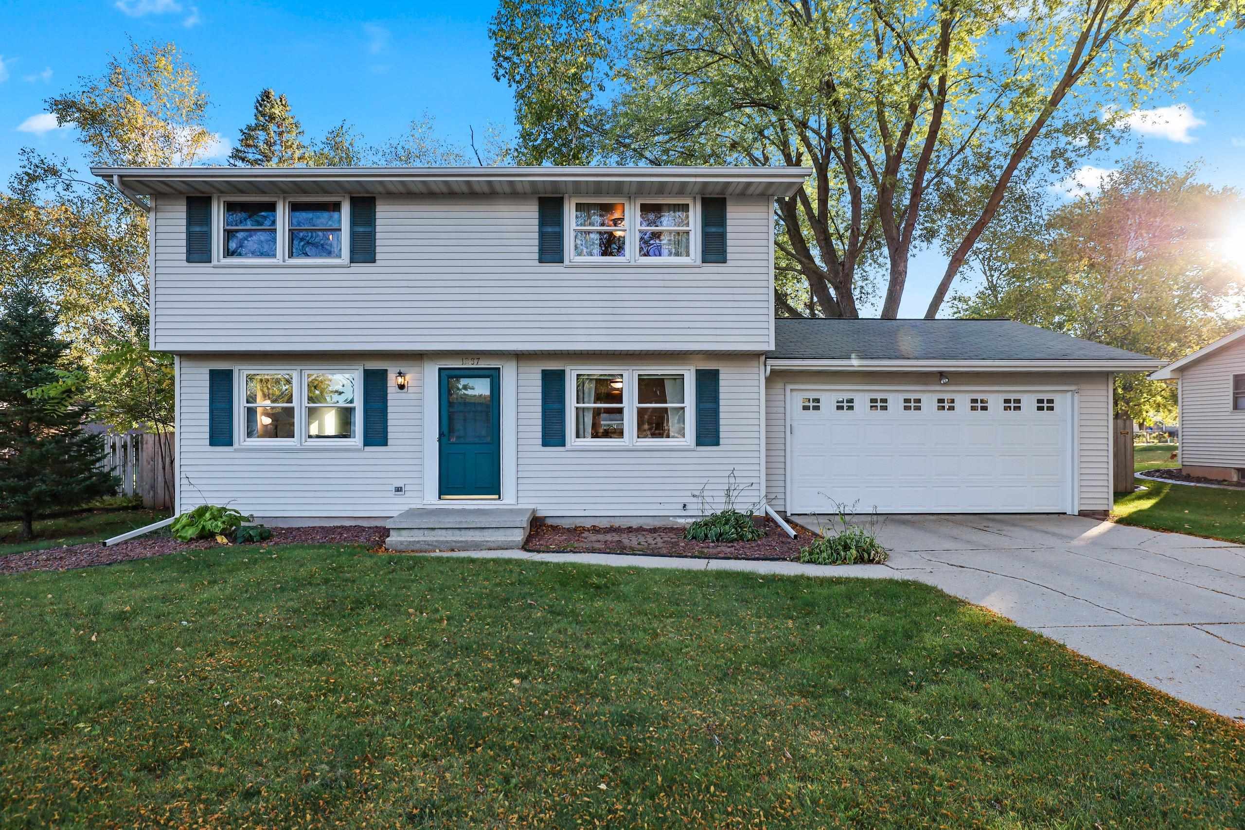 1287 APACHE Avenue Green Bay Wisconsin United States, for Sale, residential,  , Fireside Realty LLC