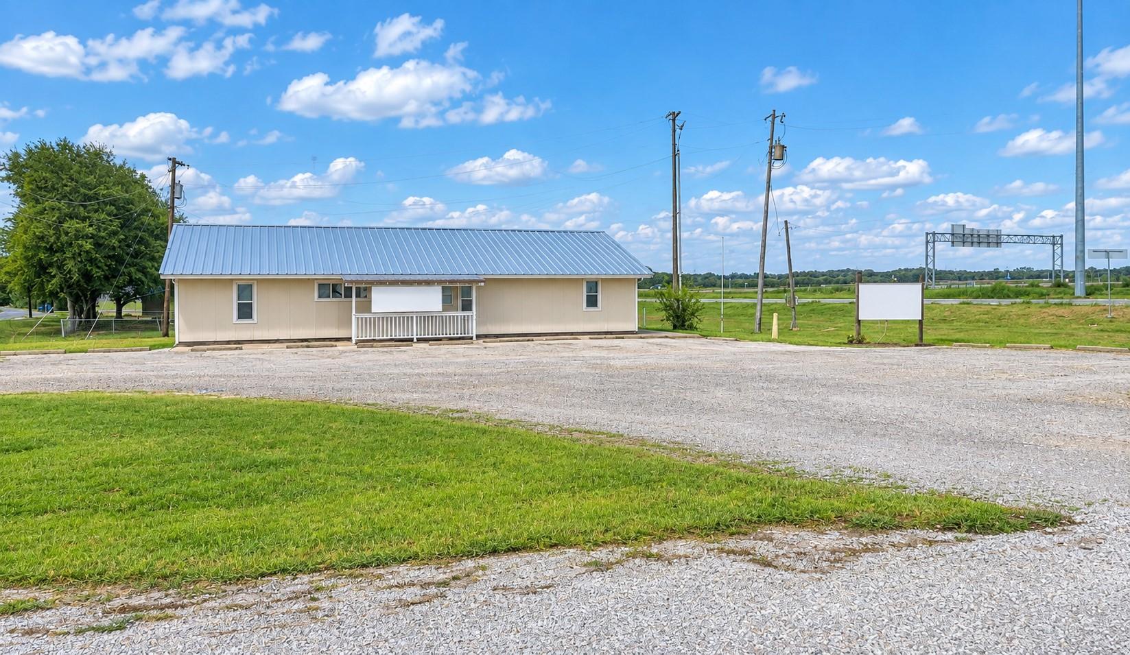 2501 Colorado ST Lockhart Texas United States, for Sale, commercial, , Link Realty, LLC