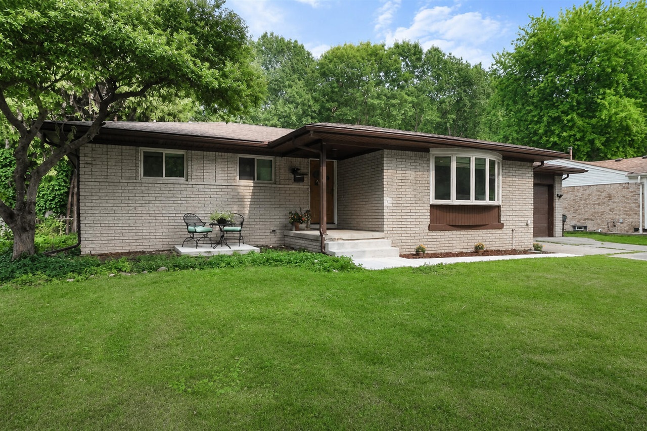 53284 Wolf Drive Utica Michigan United States, for Sale, residential, 