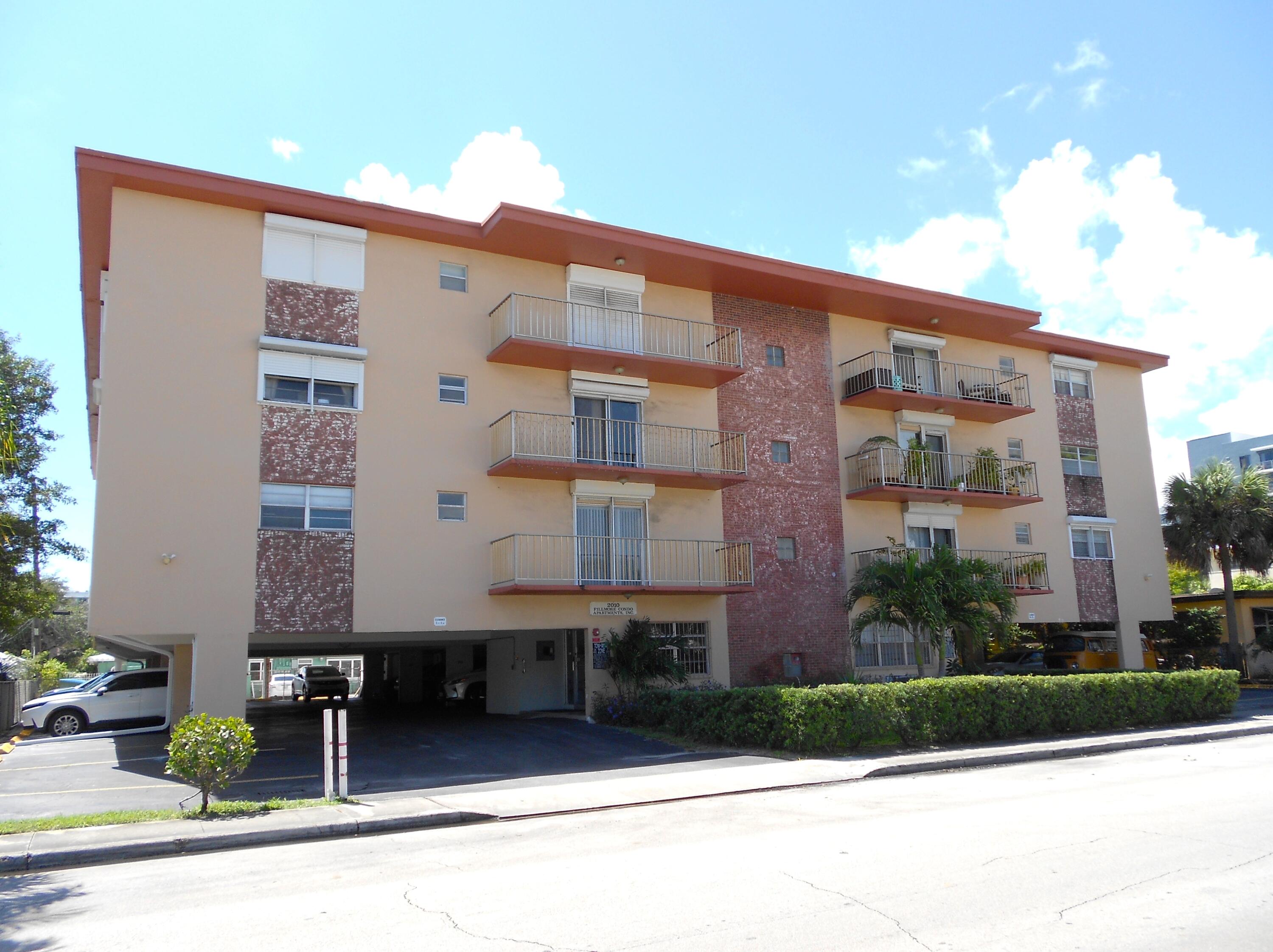 2010 FILLMORE Street APT 303 Hollywood Florida United States, for Sale, residential,  , Hollywood Beach Realty