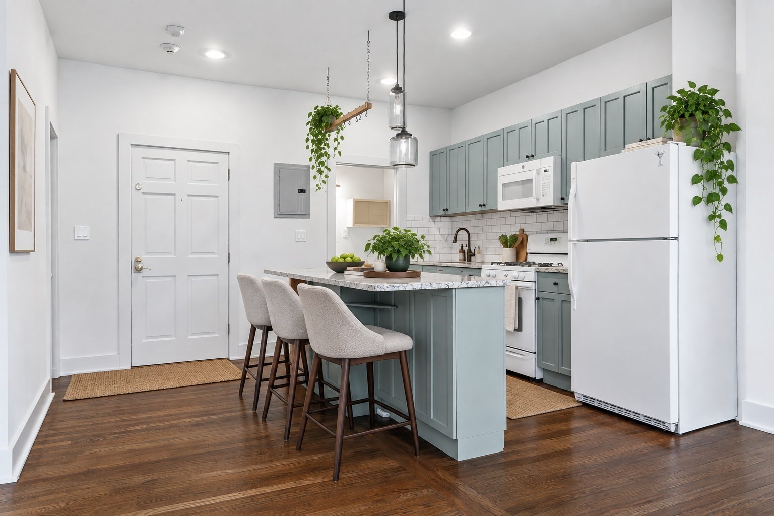 558 Columbus Ave  UNIT 3F Boston Massachusetts United States, for Rent, residential,  , The Edwards Realty Team - Barrett Sotheby's International Realty