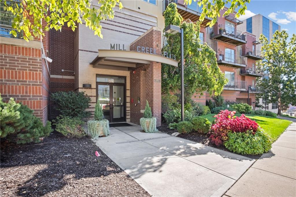 4521 Wornall Road APT 201 Kansas City Missouri United States, for Sale, residential, Crystal Bade, Boveri Realty Group