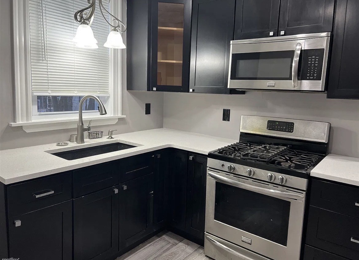 2 Maple St  UNIT 2 Boston Massachusetts United States, for Rent, residential,  , The Edwards Realty Team - Barrett Sotheby's International Realty