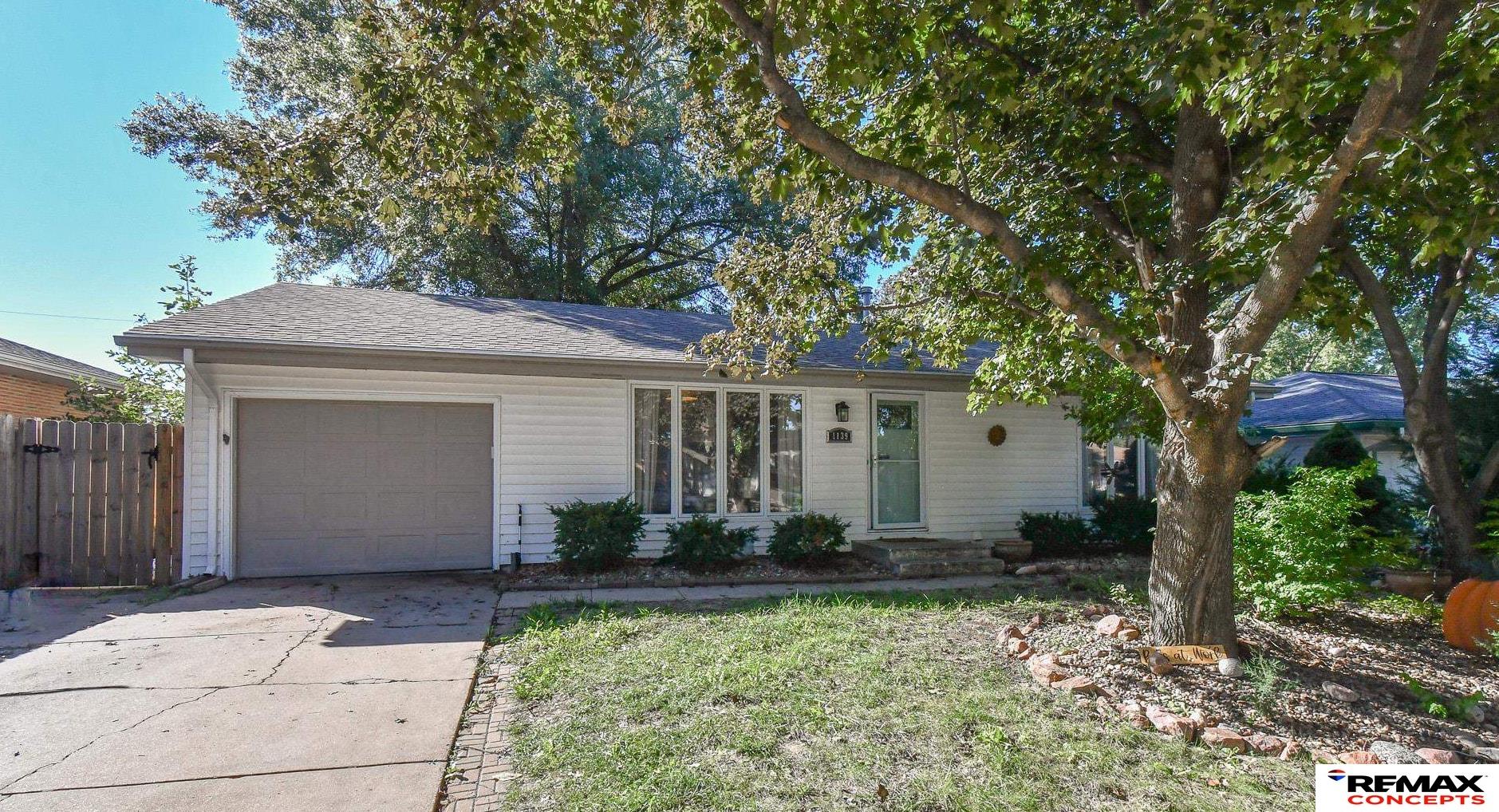 1139 Starview Lane Lincoln Nebraska United States, for Sale, residential,  , Wolf Professional Realty PC