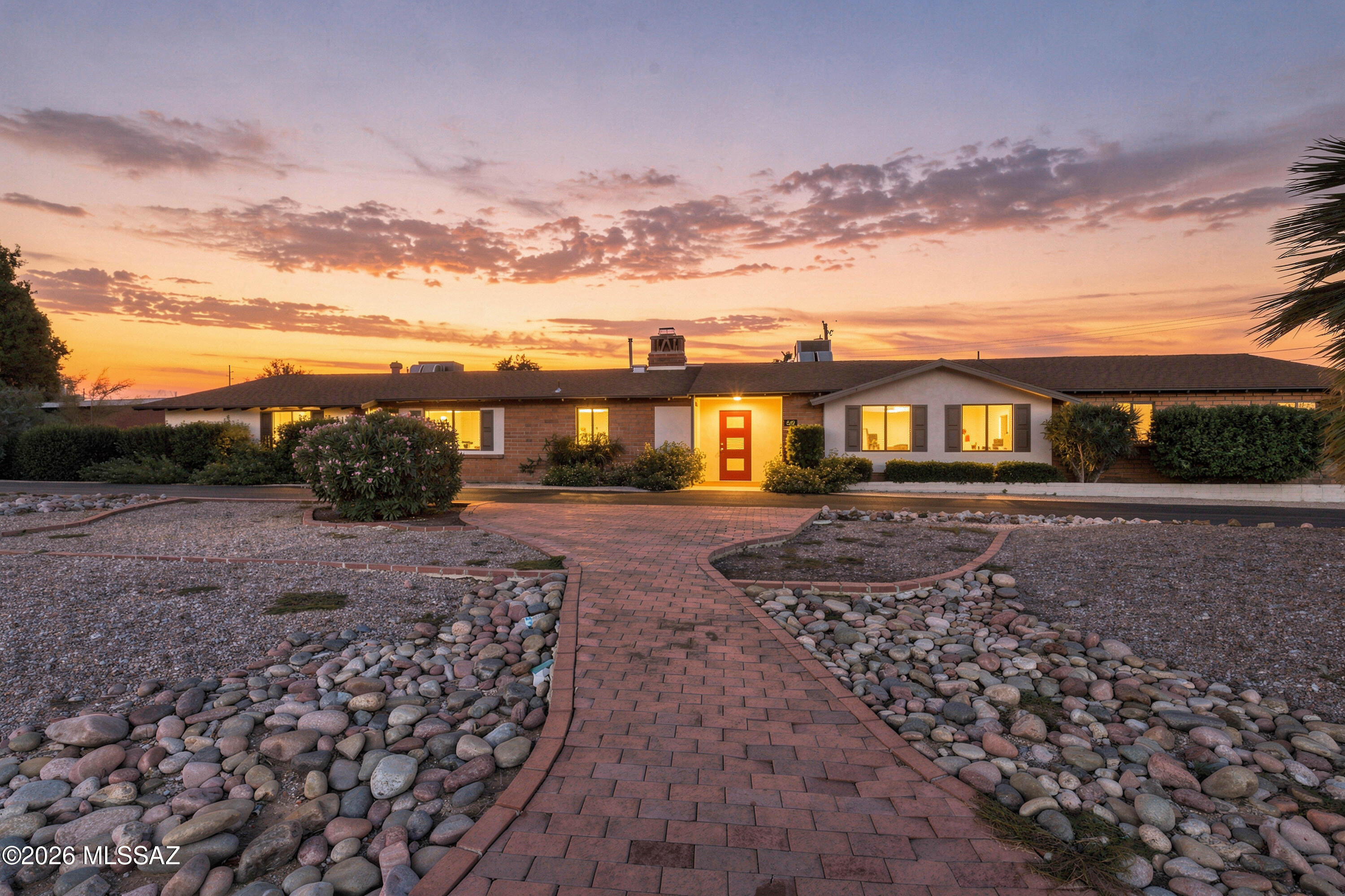 59 N Avenida Natachee Tucson Arizona United States, for Sale, residential, Aaron Lieberman, TIERRA ANTIGUA REALTY