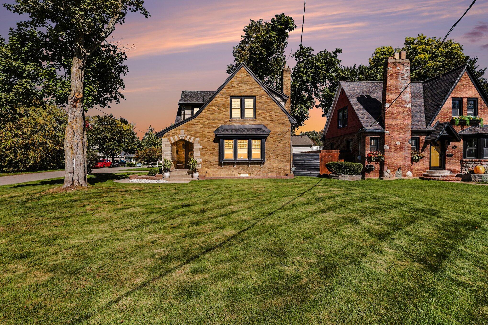 601 3 Mile Road Grand Rapids Michigan United States, for Sale, residential,  , RW Daniels Realty