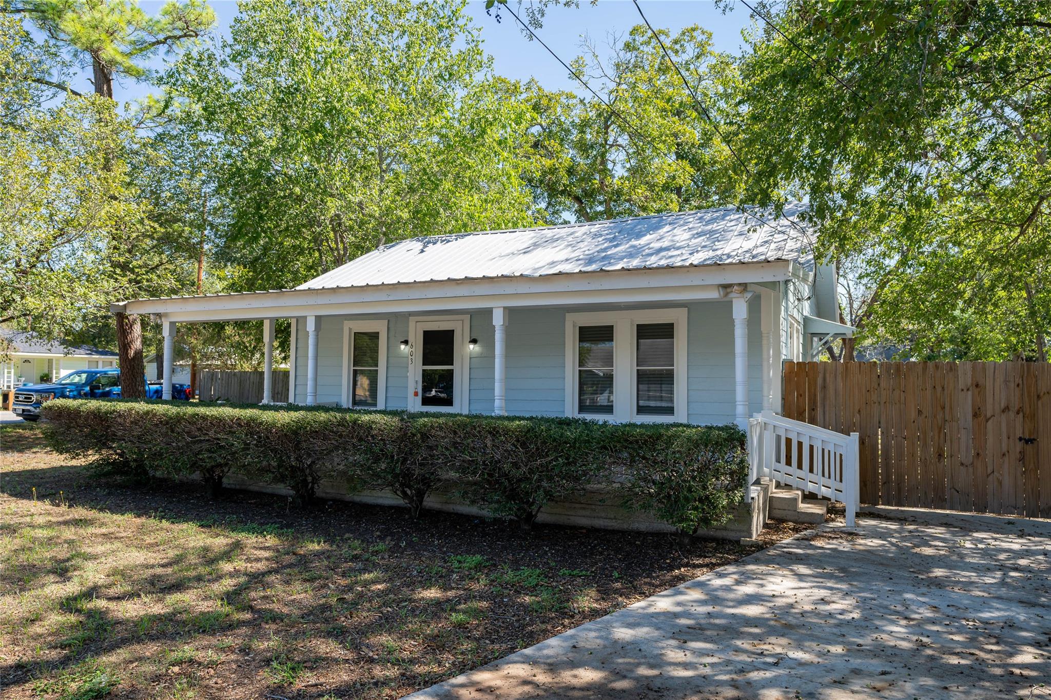 603 Laurel Ave Luling Texas United States, for Rent, residential,  , Link Realty, LLC