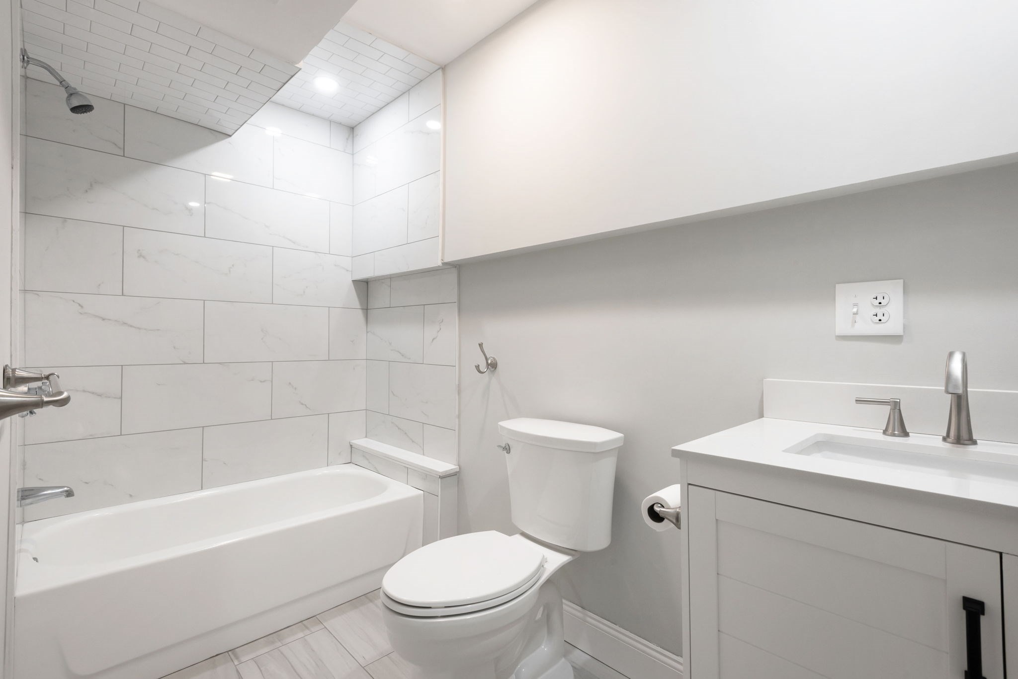 21 Jones Ave  UNIT b Boston Massachusetts United States, for Rent, residential,  , The Edwards Realty Team - Barrett Sotheby's International Realty