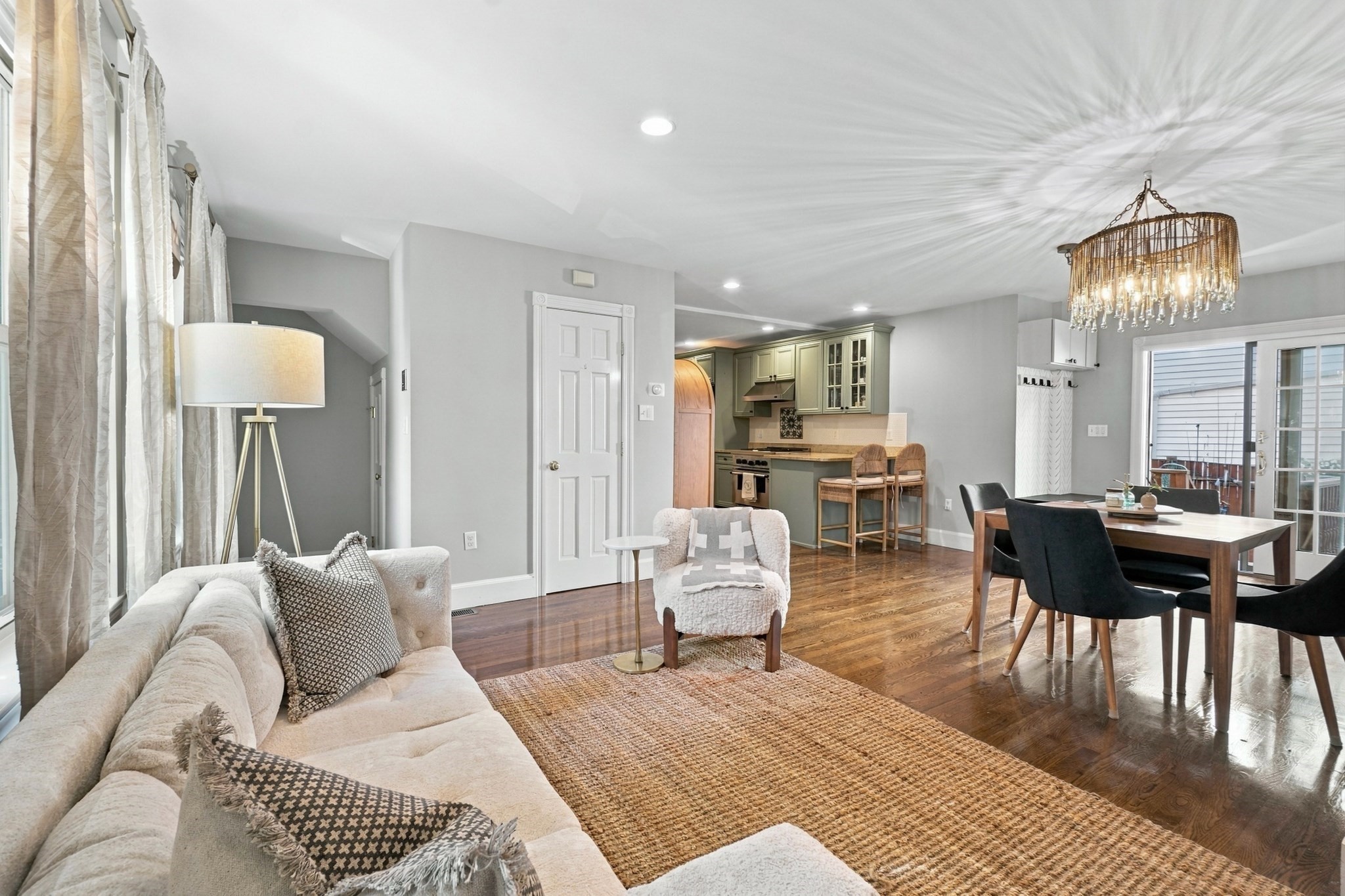 6 Franklin St  UNIT 2 Boston Massachusetts United States, for Sale, residential,  , The Edwards Realty Team - Barrett Sotheby's International Realty