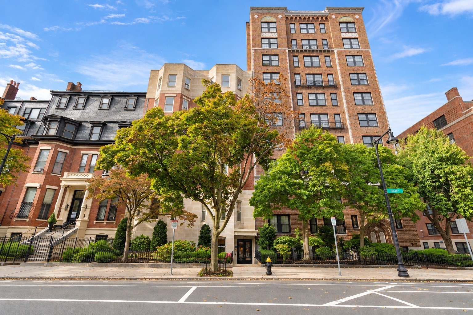 286 Beacon Street  UNIT 1 Boston Massachusetts United States, for Sale, residential, Darcy Bento, South Boston  Realtor Bento Real Estate Group, Bento Real Estate Group, Inc.