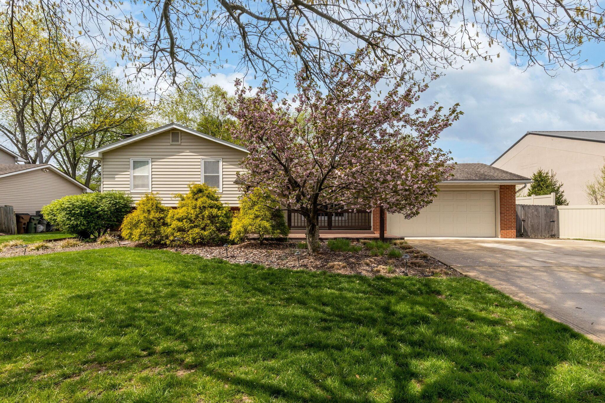 6847 Mcvey Boulevard Columbus Ohio United States, for Sale, residential, , The Hessenauer Corporation